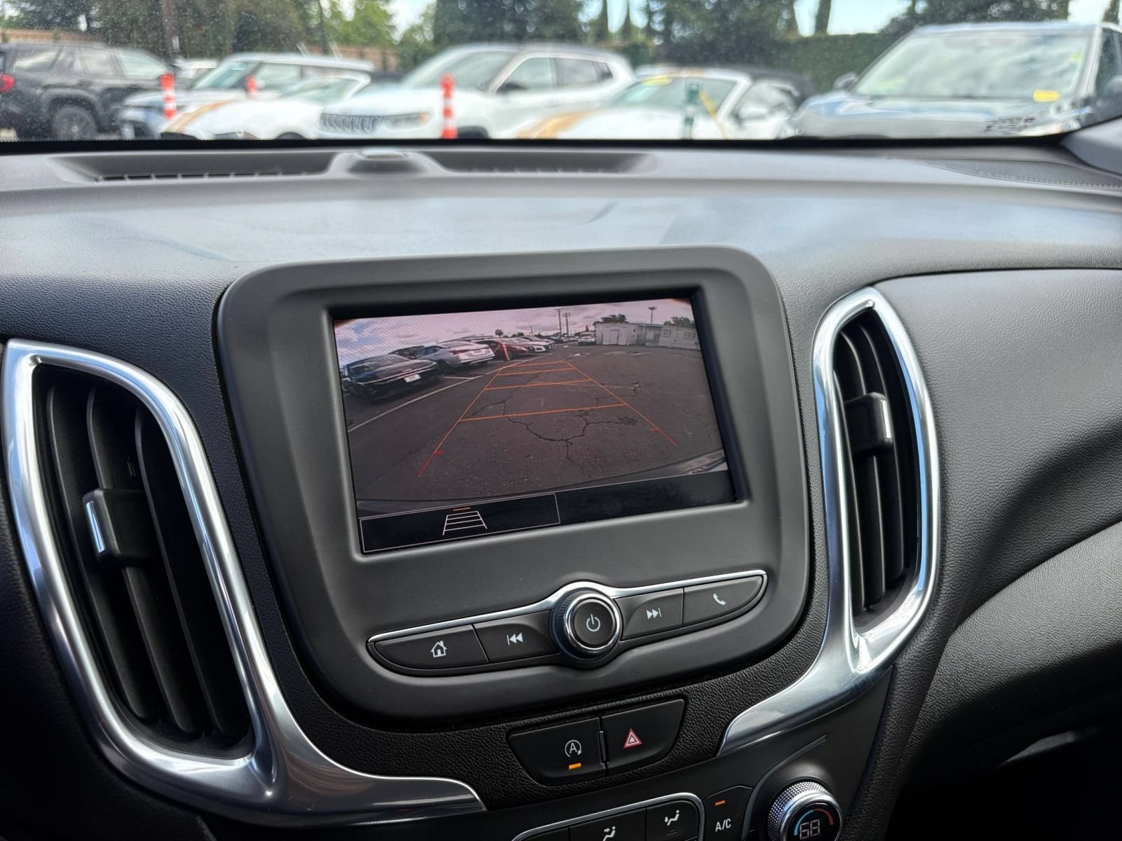 2024 Chevrolet Equinox LT - Photo 22