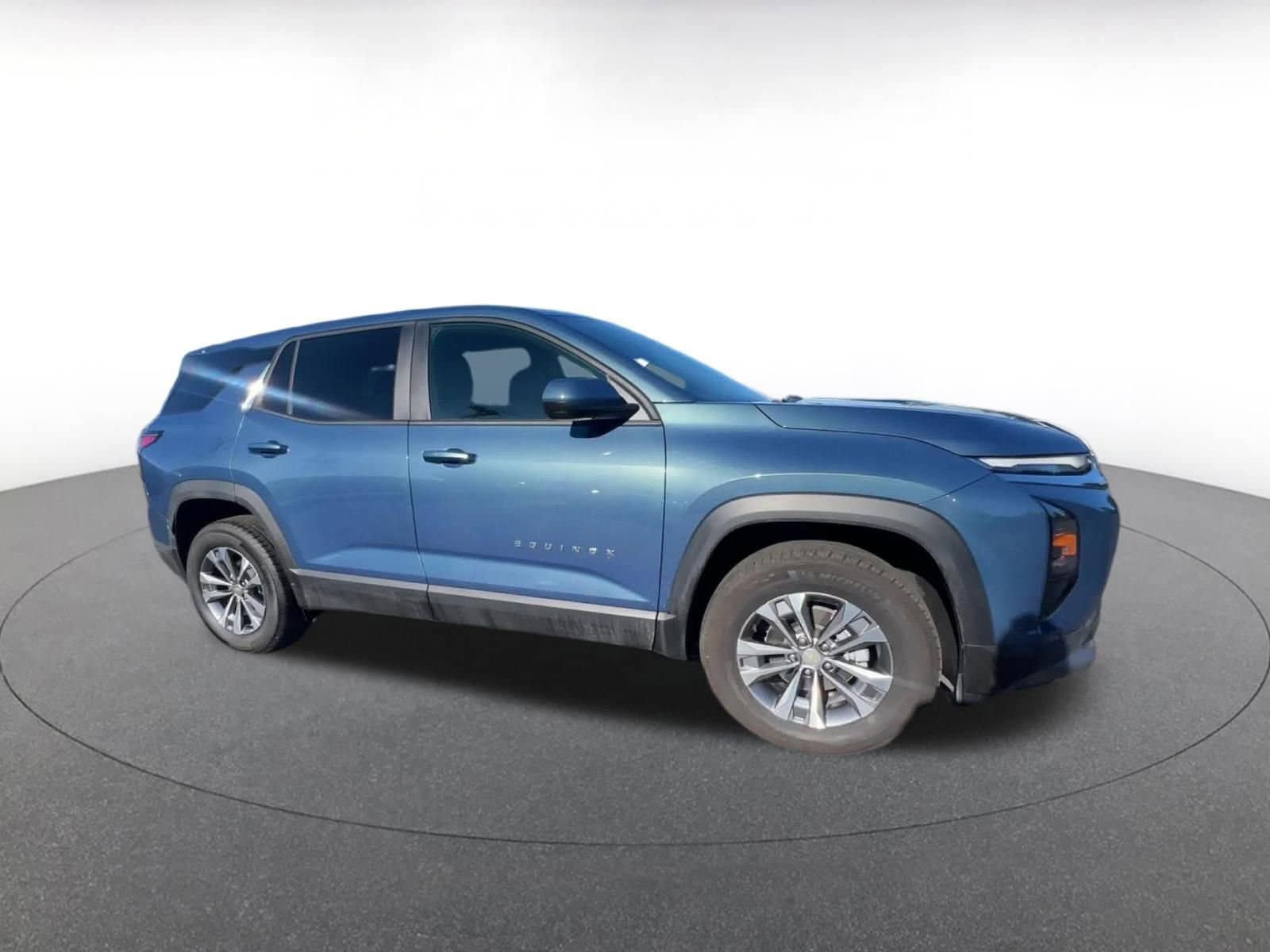 Thumbnail: 2025 Chevrolet Equinox - 2