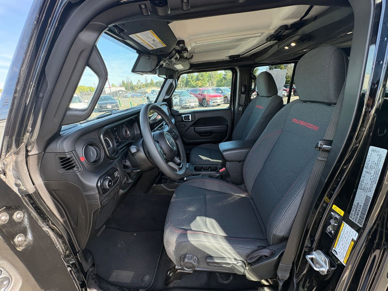 Thumbnail: 2025 Jeep Wrangler - 25