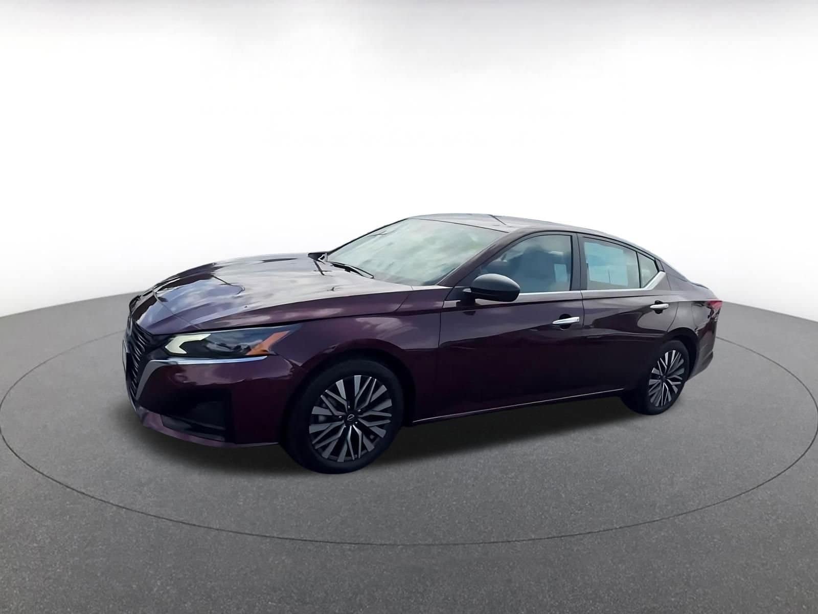 Thumbnail: 2025 Nissan Altima - 8