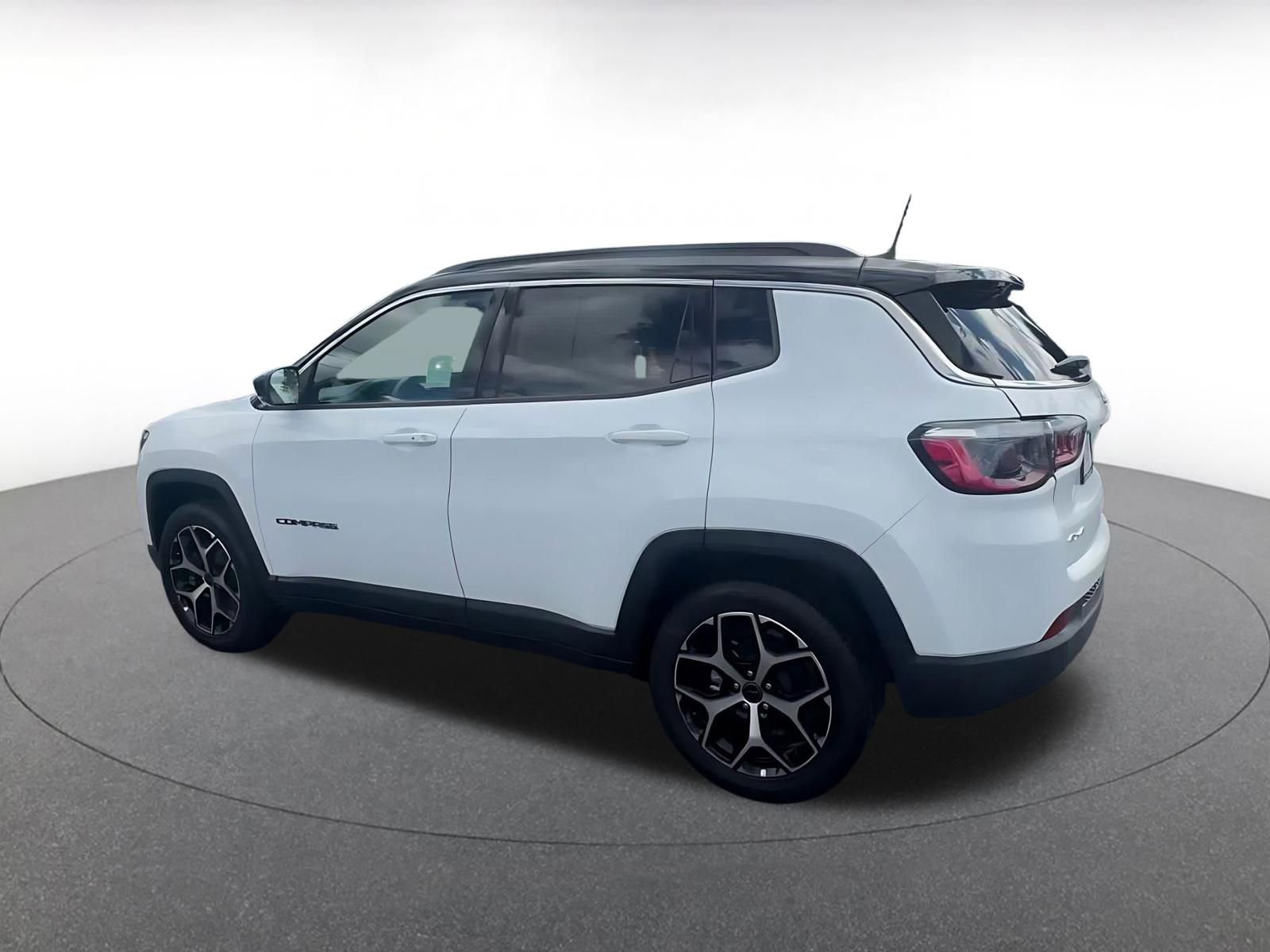 Thumbnail: 2025 Jeep Compass - 10