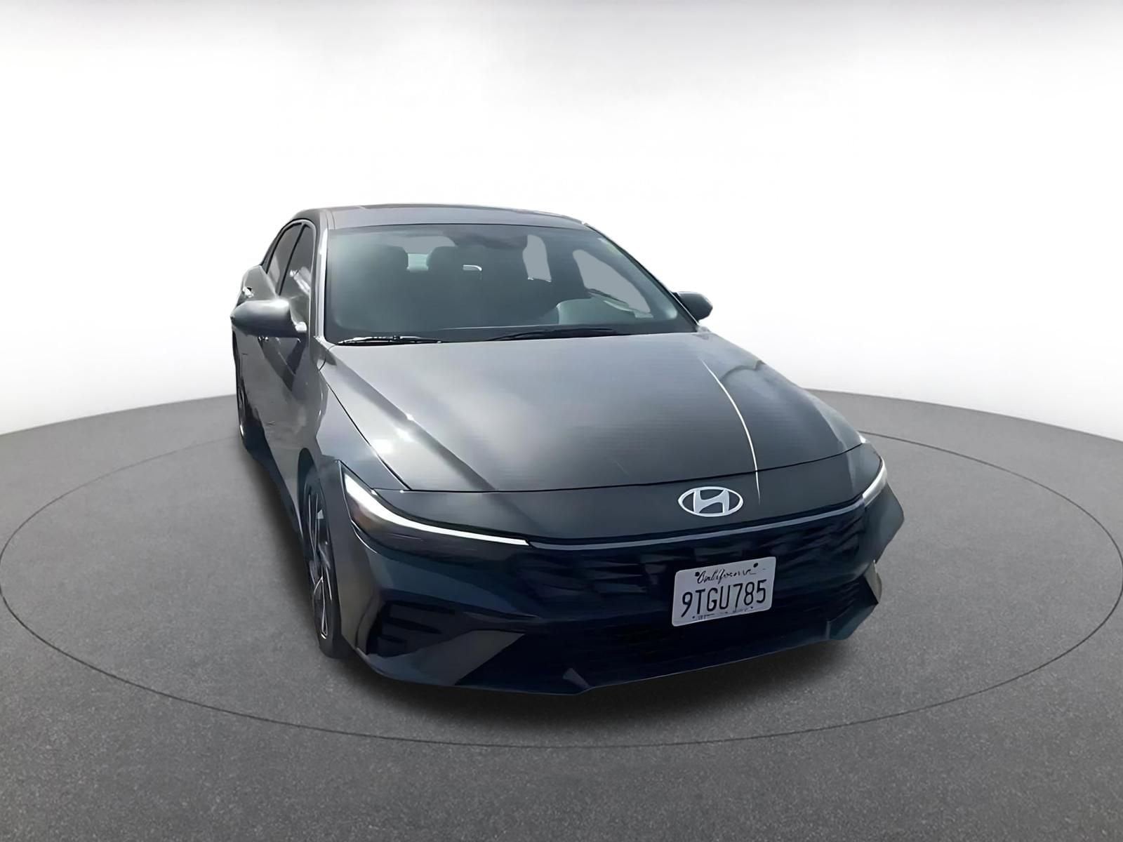 Thumbnail: 2025 Hyundai Elantra - 3