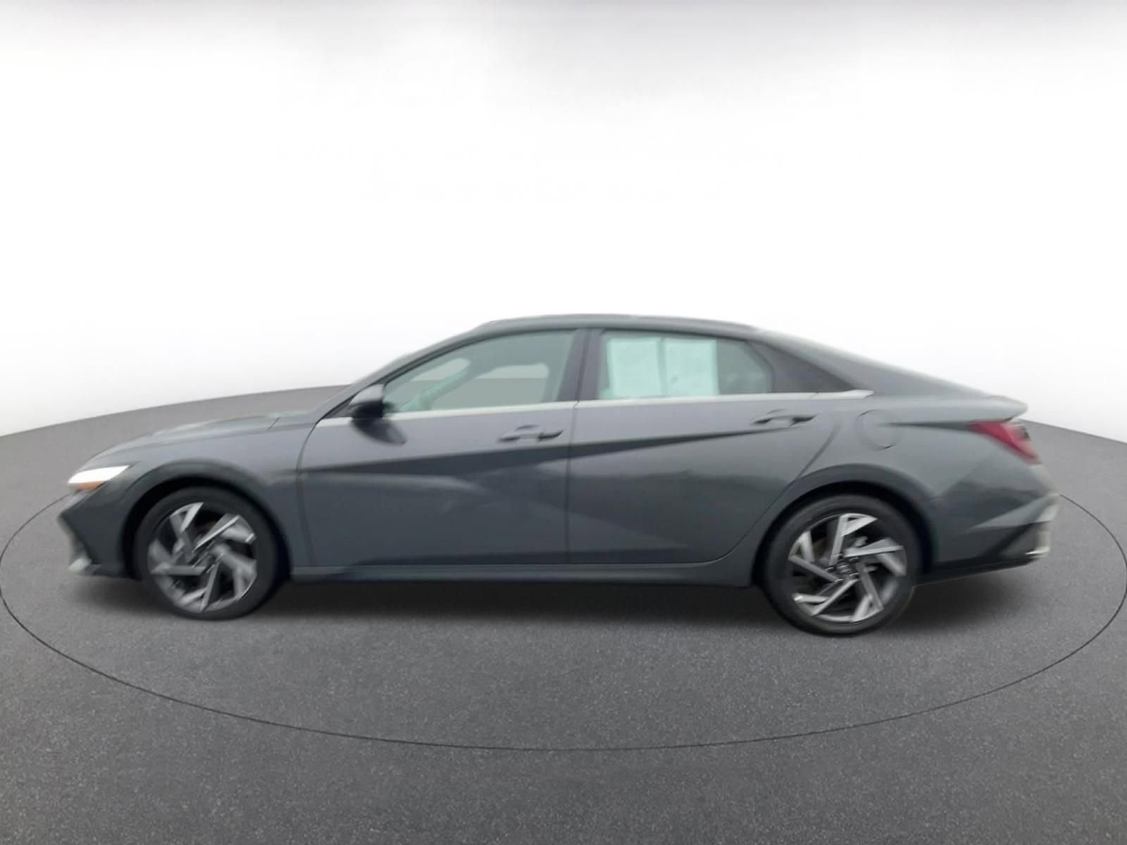 Thumbnail: 2025 Hyundai Elantra - 9