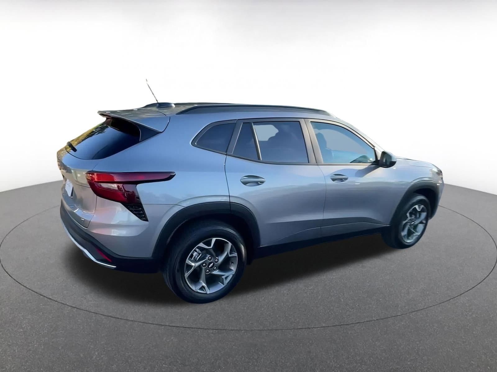 Thumbnail: 2025 Chevrolet Trax - 15