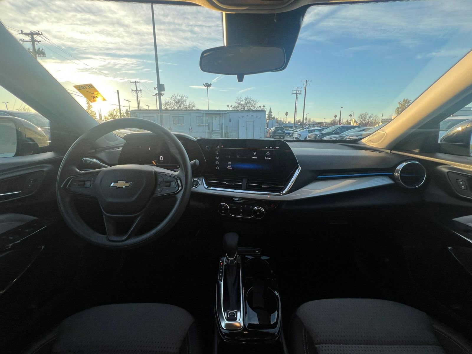 Thumbnail: 2025 Chevrolet Trax - 33