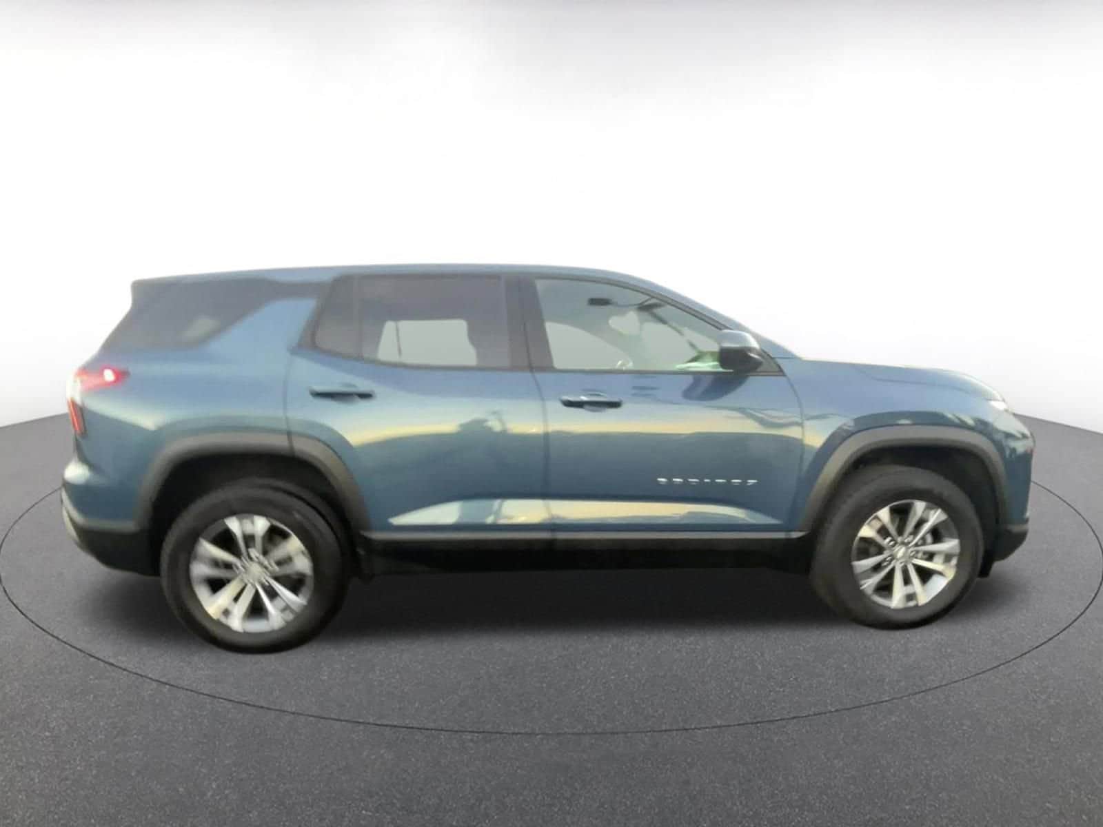 Thumbnail: 2025 Chevrolet Equinox - 16