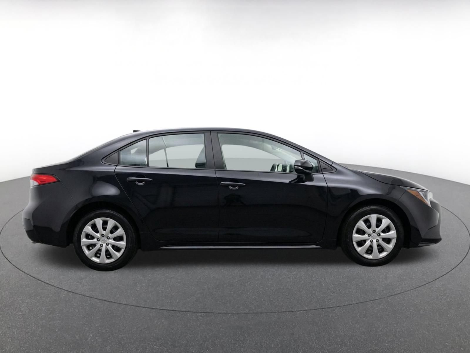 Thumbnail: 2025 Toyota Corolla - 10