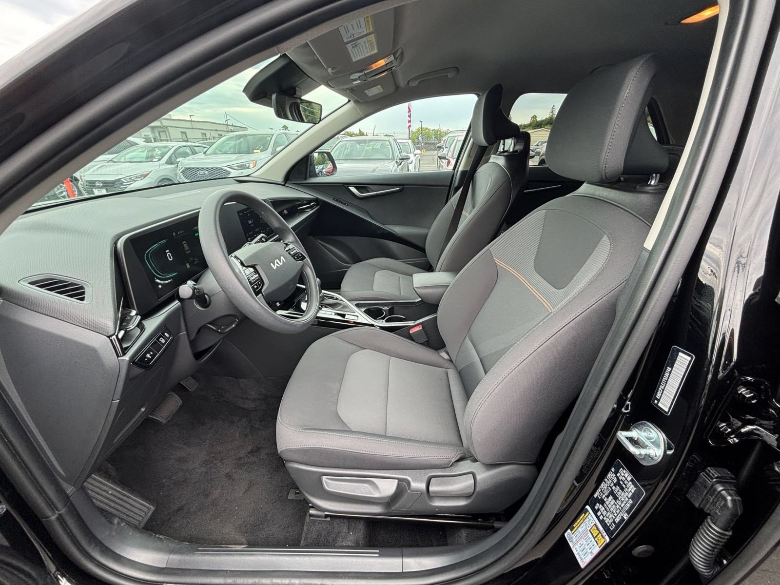 Thumbnail: 2026 Kia Niro - 24