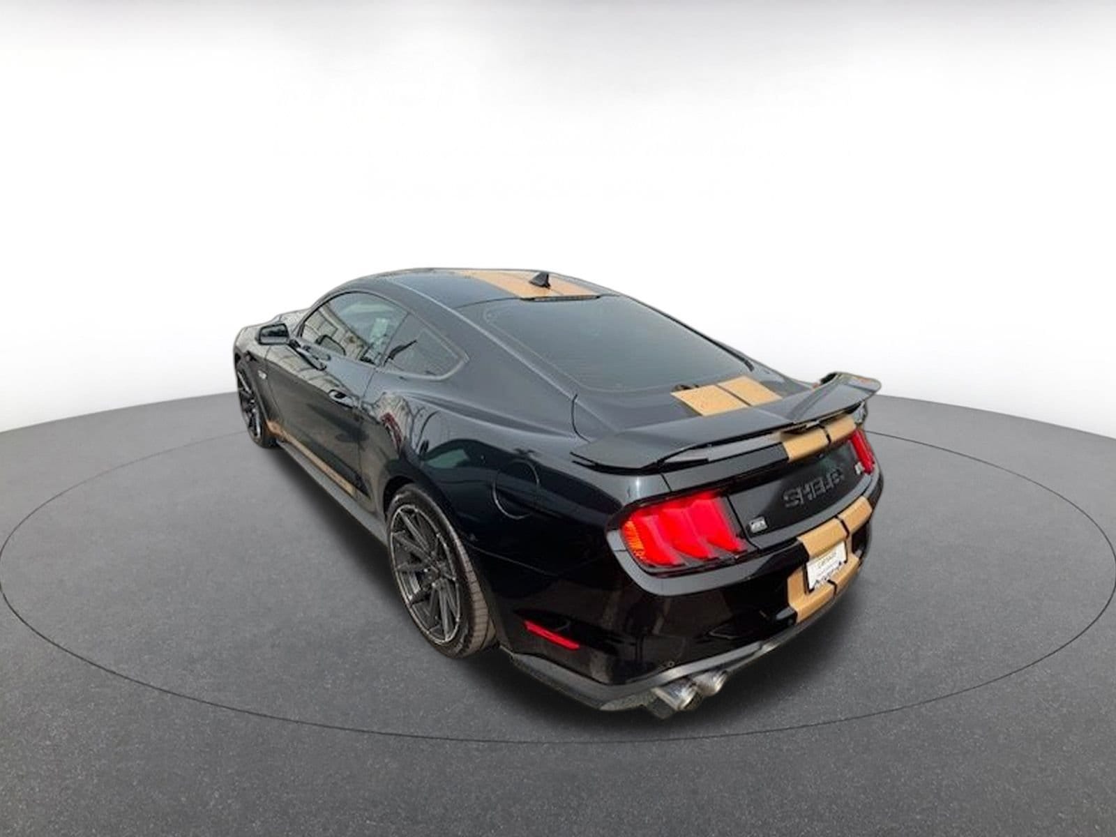 Thumbnail: 2022 Ford Mustang - 8