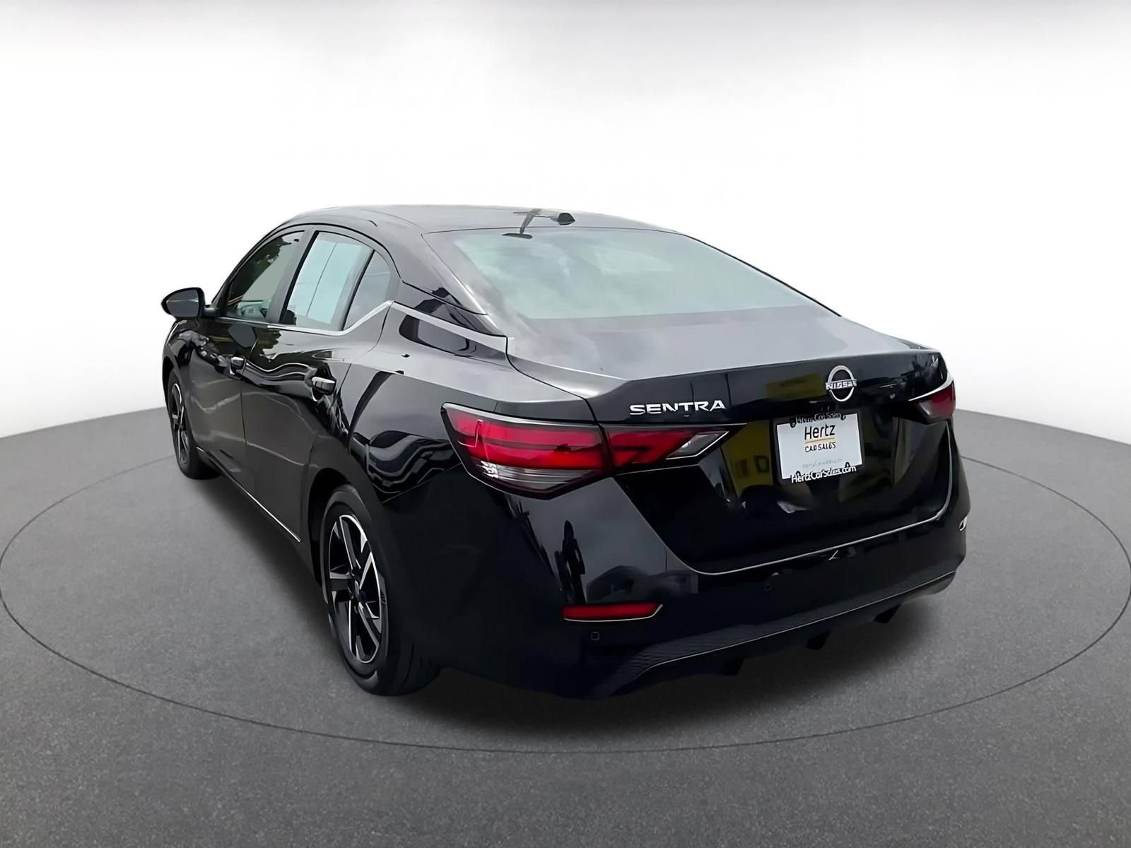 Thumbnail: 2025 Nissan Sentra - 10