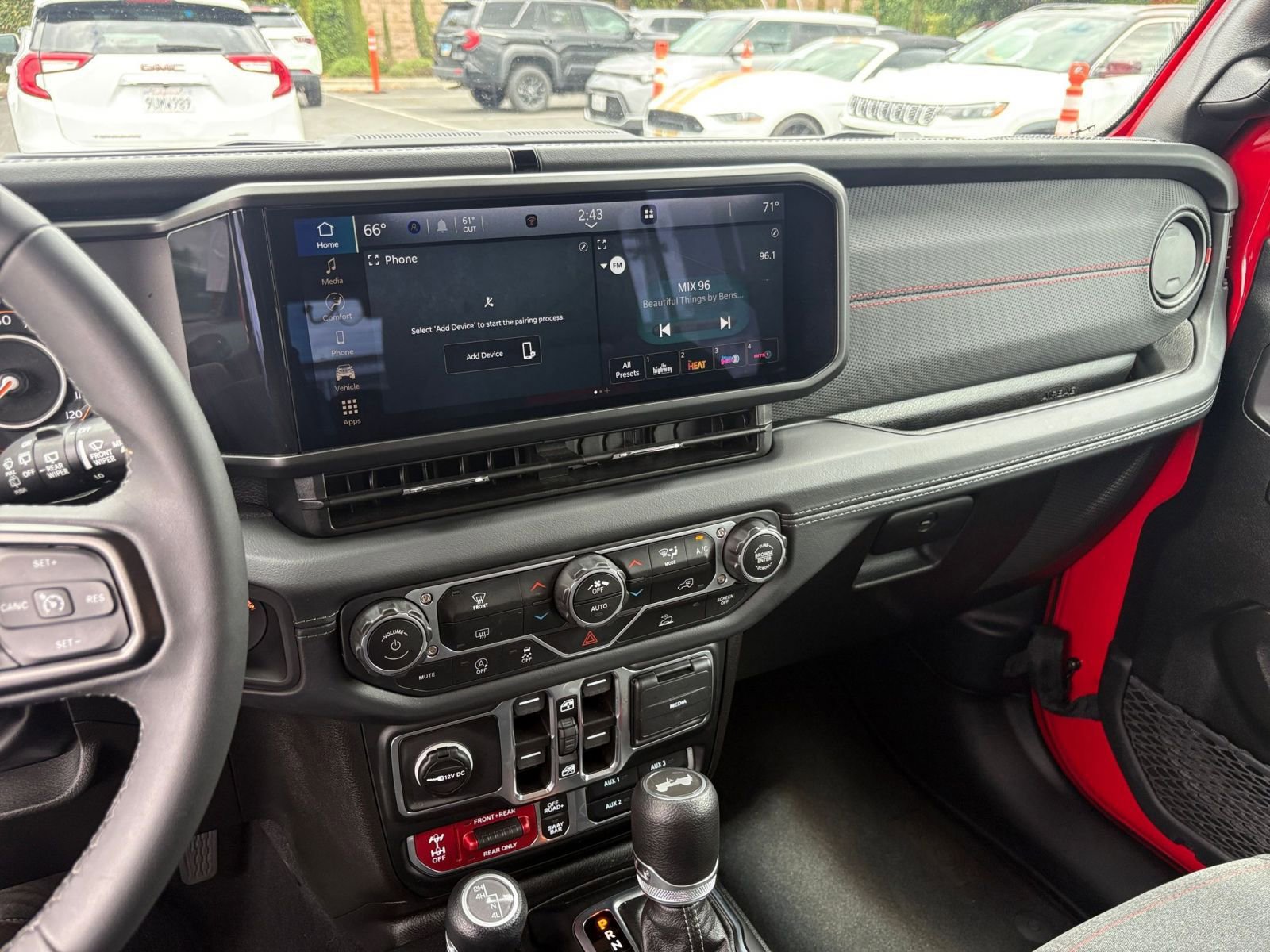 Thumbnail: 2025 Jeep Wrangler - 17