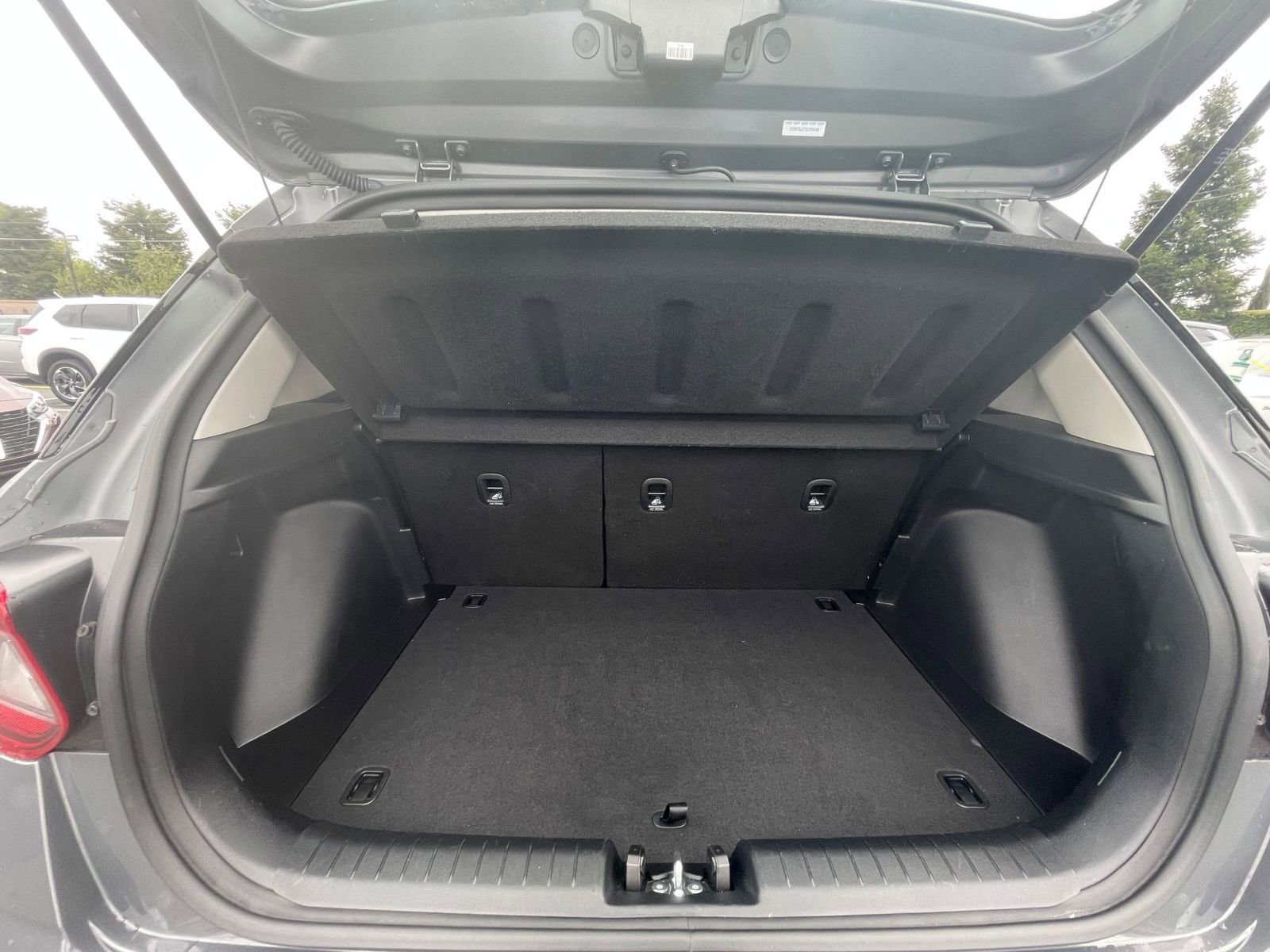 Thumbnail: 2025 Hyundai Venue - 25