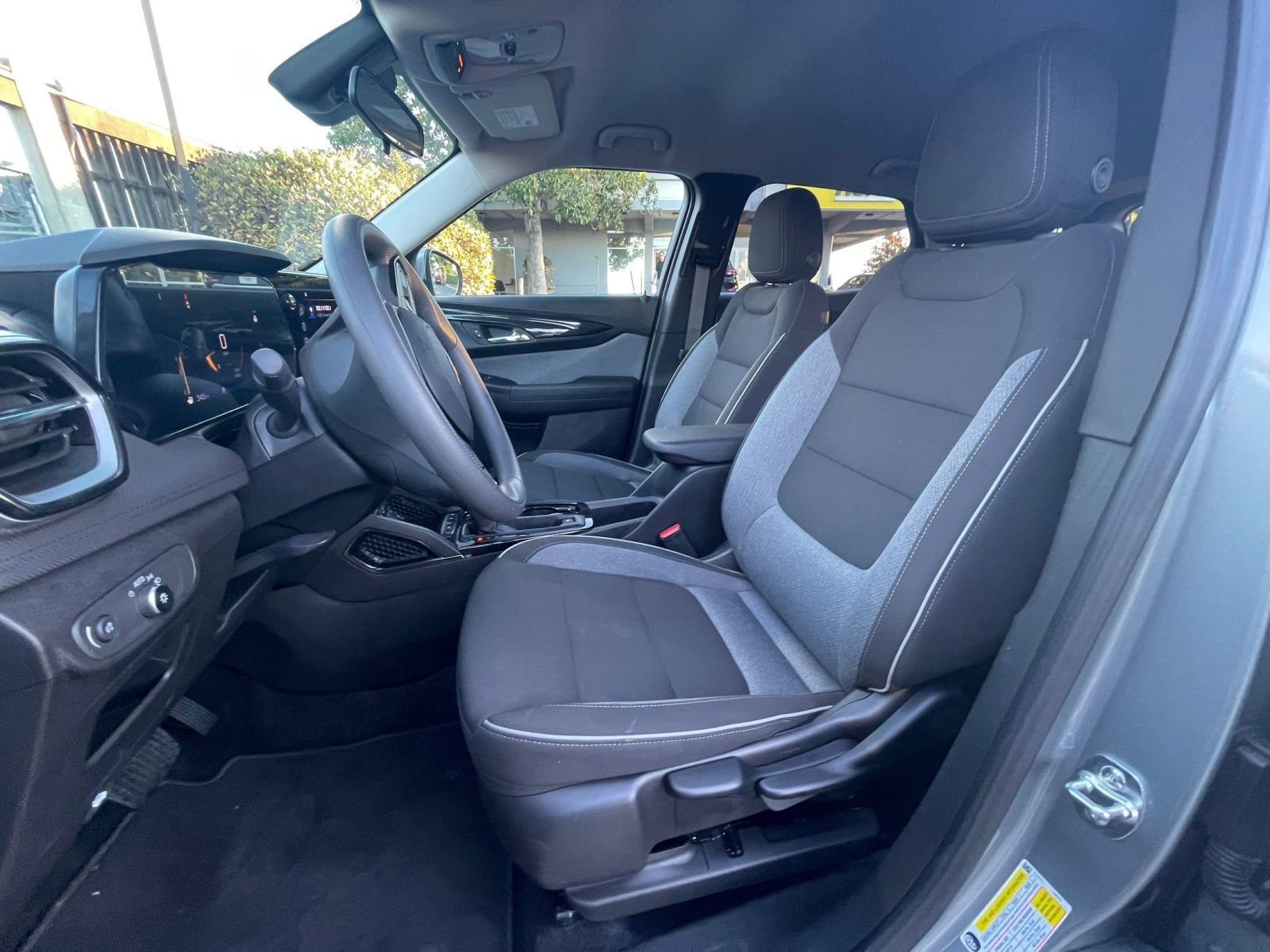 Thumbnail: 2025 Chevrolet TrailBlazer - 30