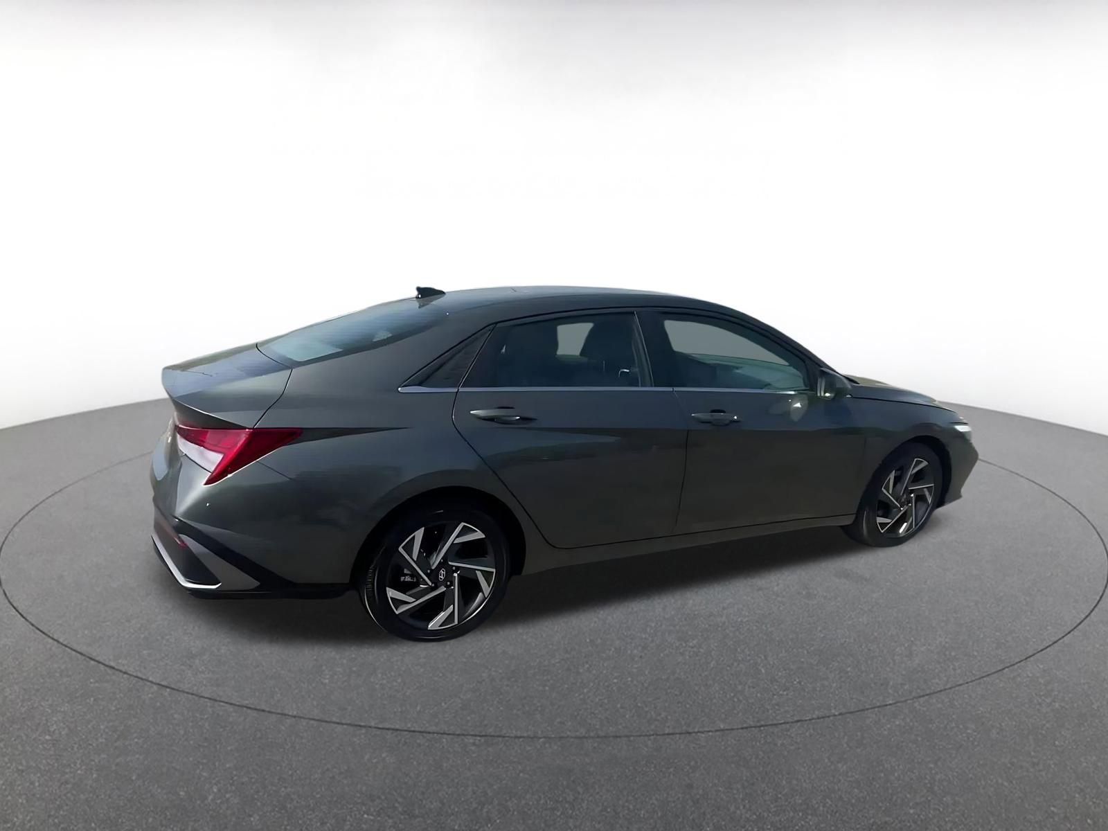Thumbnail: 2025 Hyundai Elantra - 14