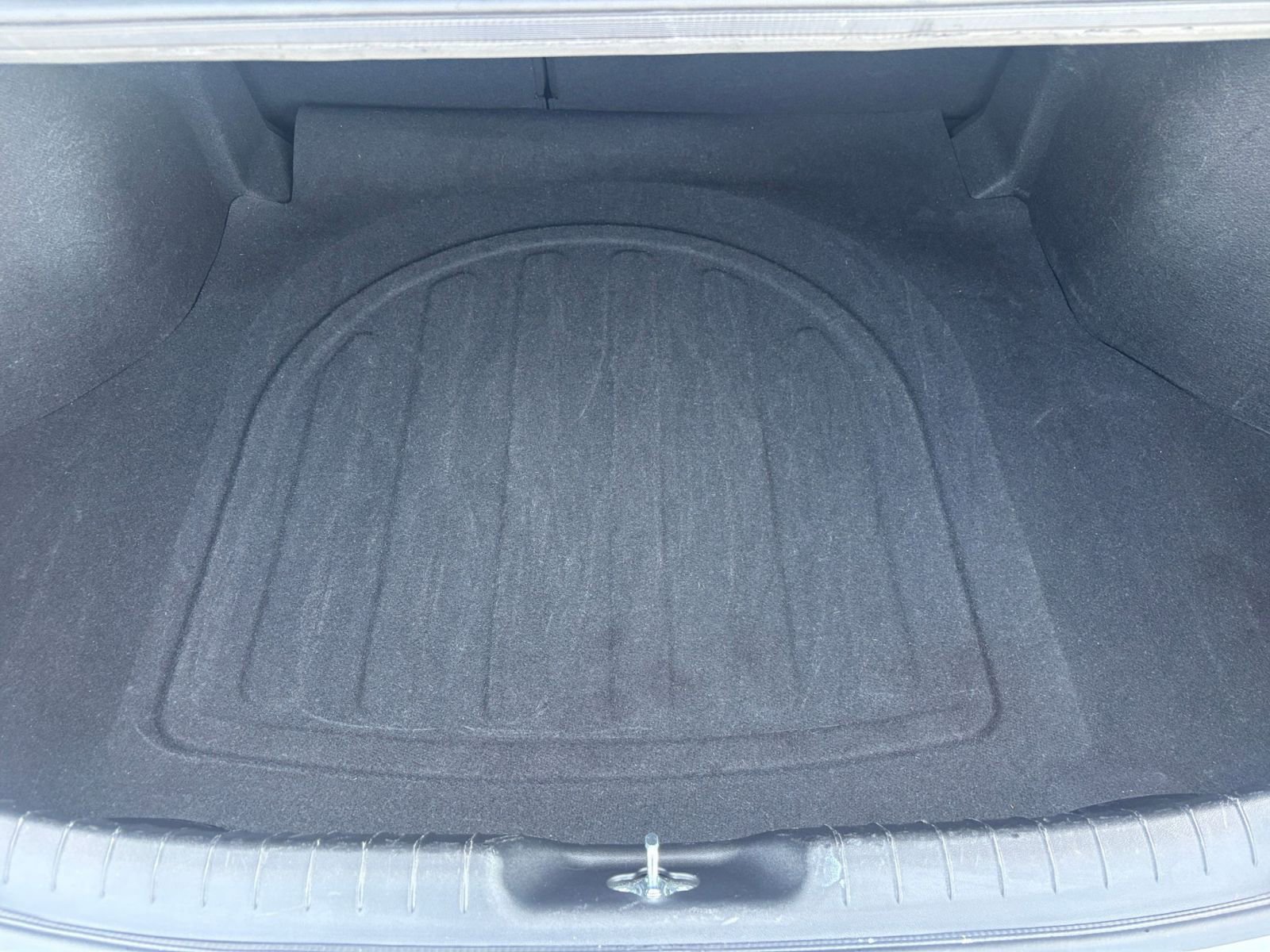 Thumbnail: 2025 Hyundai Elantra - 32