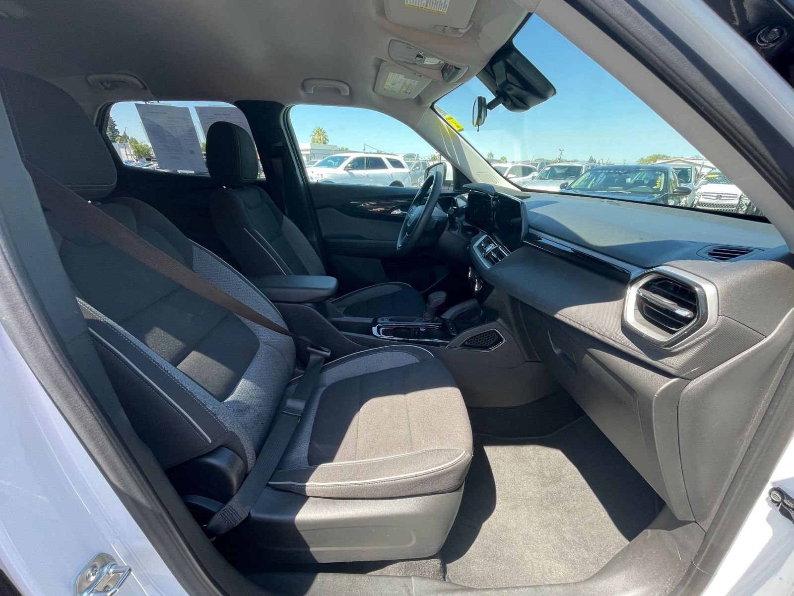 Thumbnail: 2024 Chevrolet TrailBlazer - 24