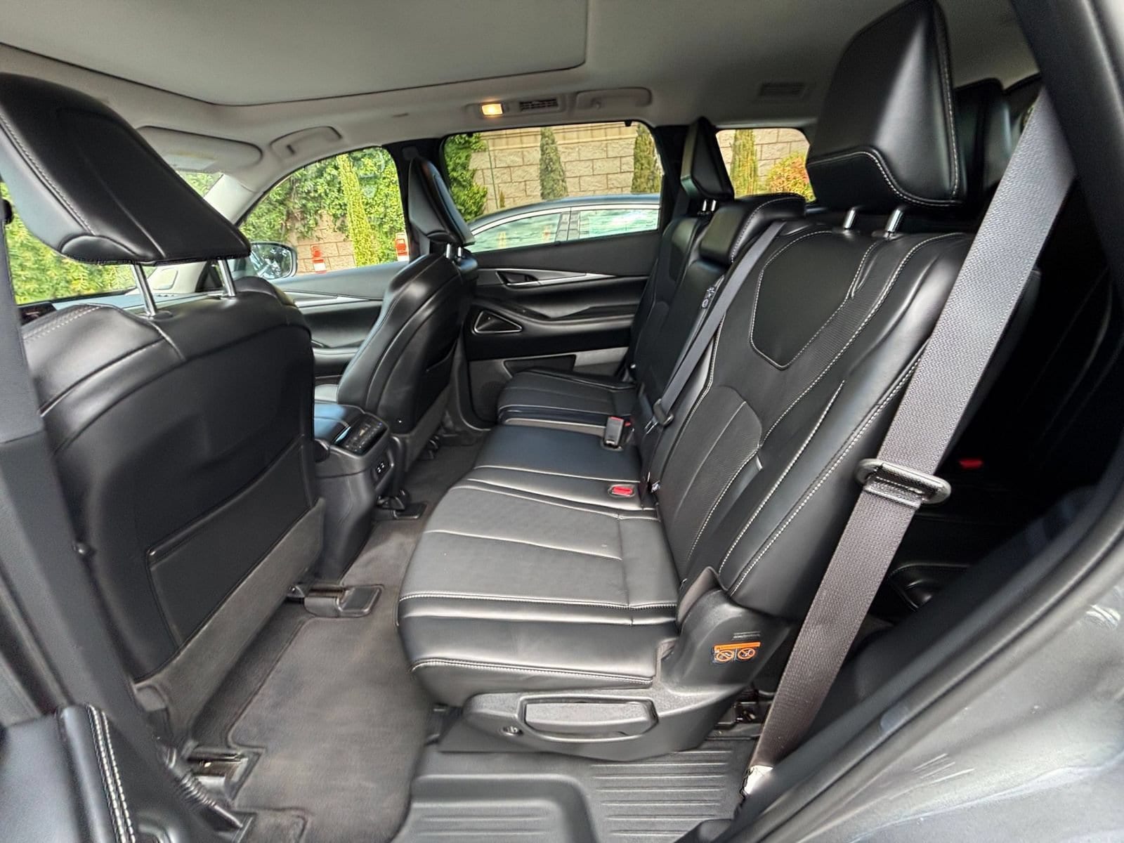 Thumbnail: 2026 INFINITI QX60 - 29