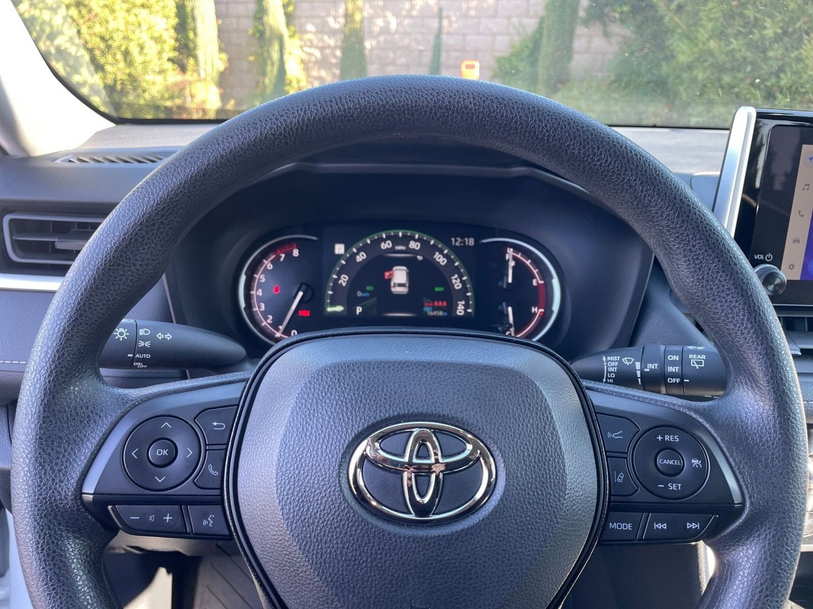 Thumbnail: 2025 Toyota RAV4 - 29