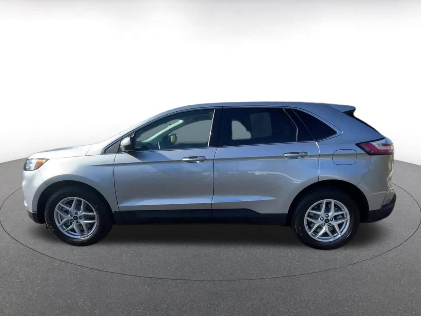 Thumbnail: 2024 Ford Edge - 9