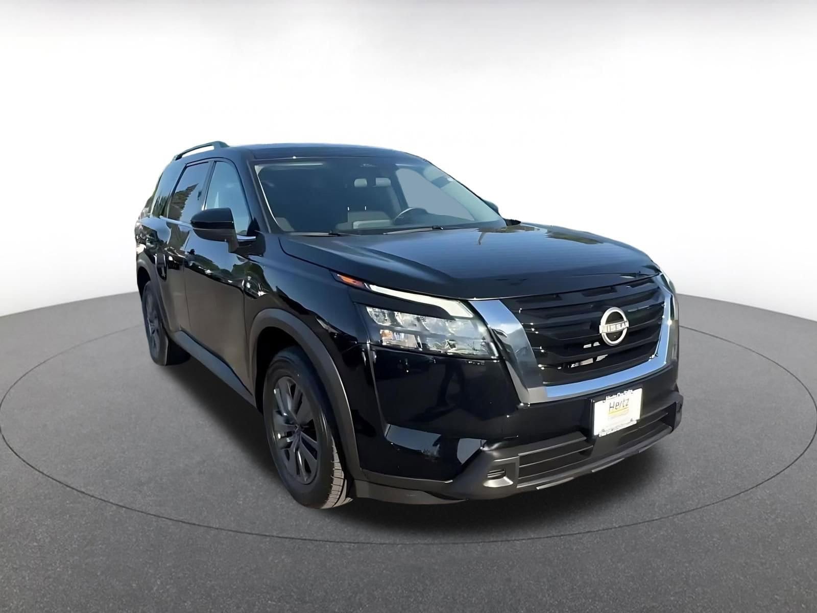 Thumbnail: 2025 Nissan Pathfinder - 3
