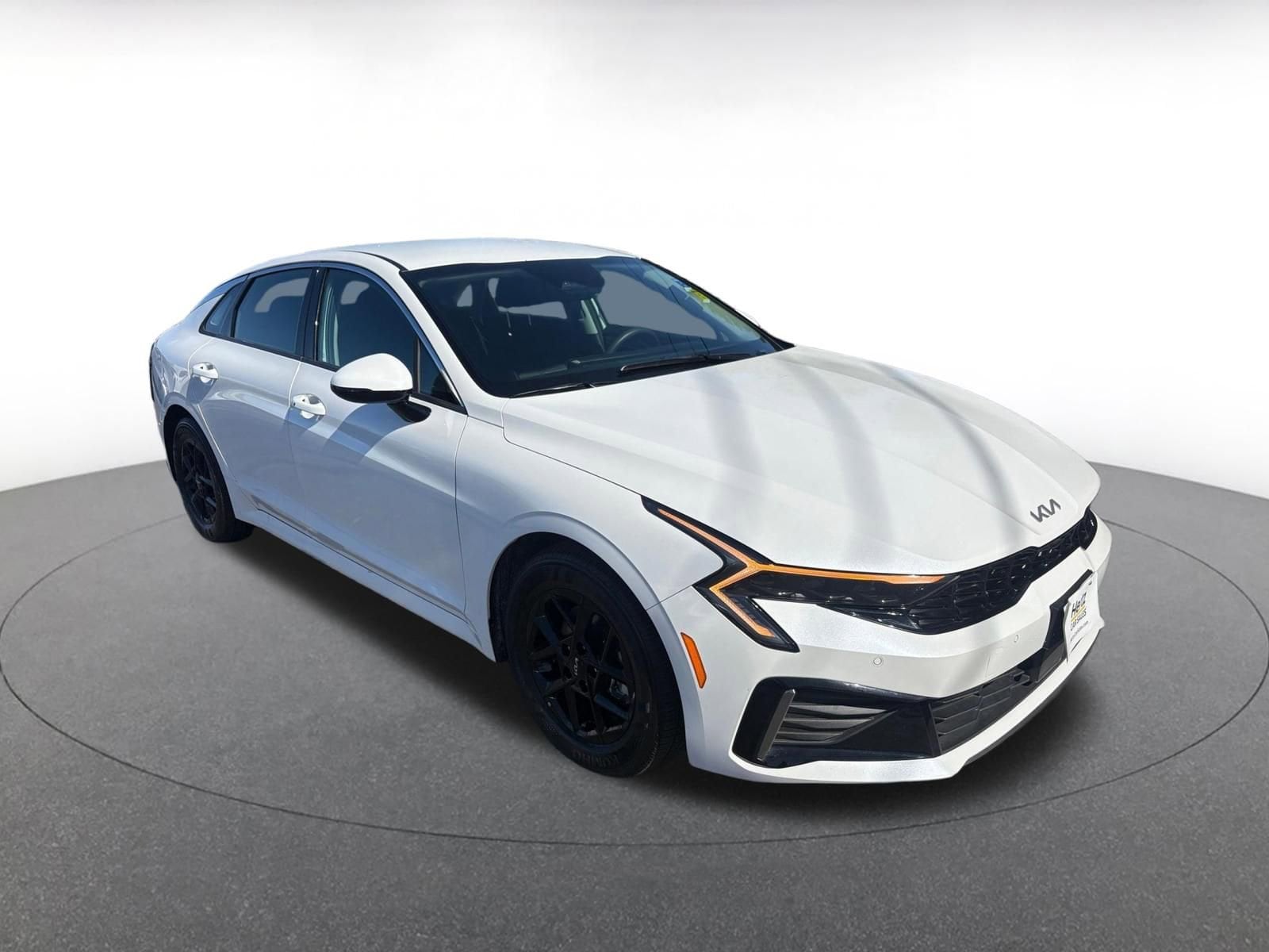 Thumbnail: 2025 Kia K5 - 1