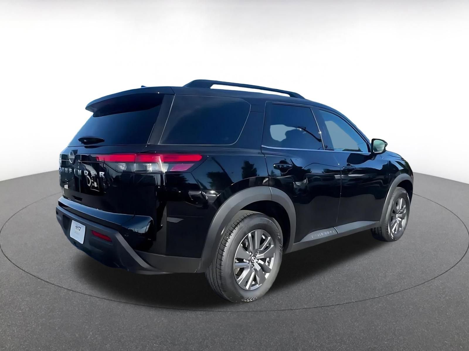 Thumbnail: 2025 Nissan Pathfinder - 15