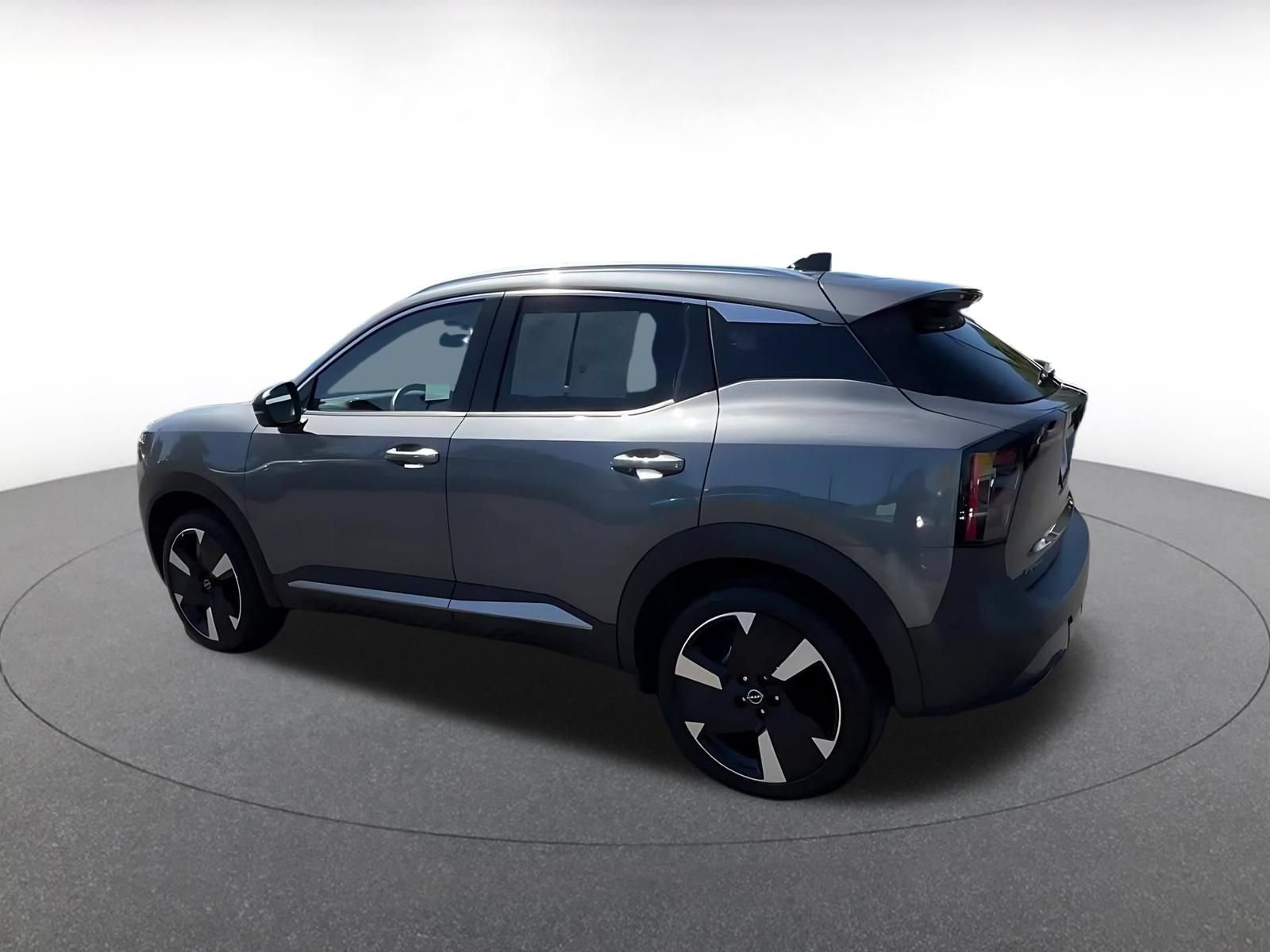 Thumbnail: 2026 Nissan Kicks - 10