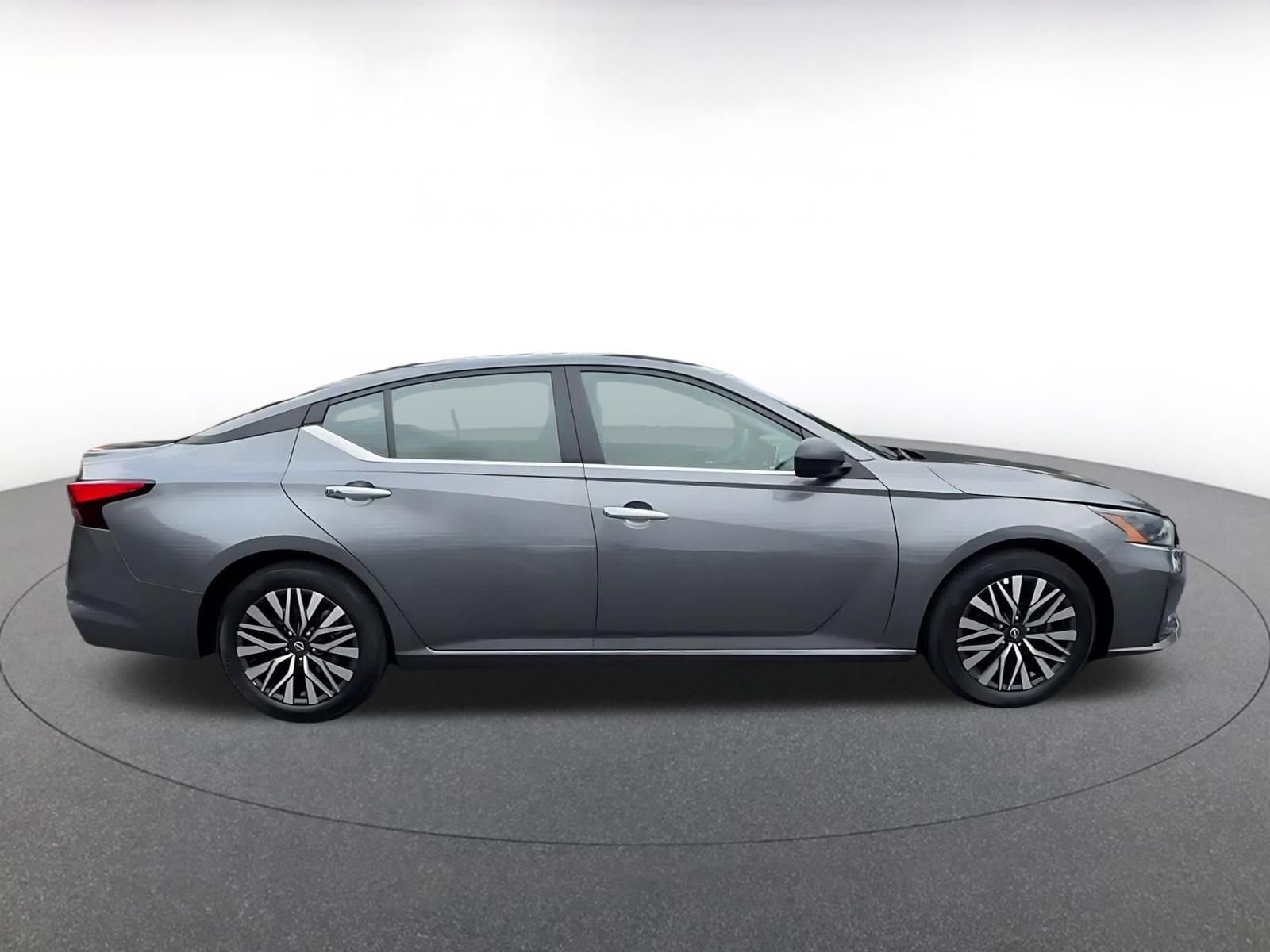 Thumbnail: 2025 Nissan Altima - 16