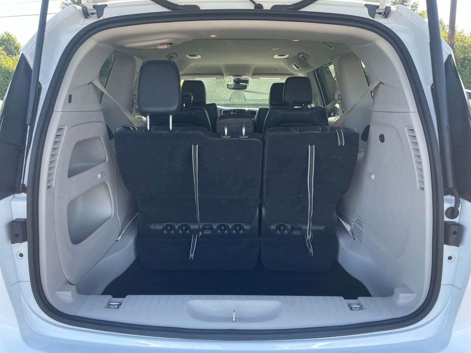 Thumbnail: 2024 Chrysler Pacifica - 30