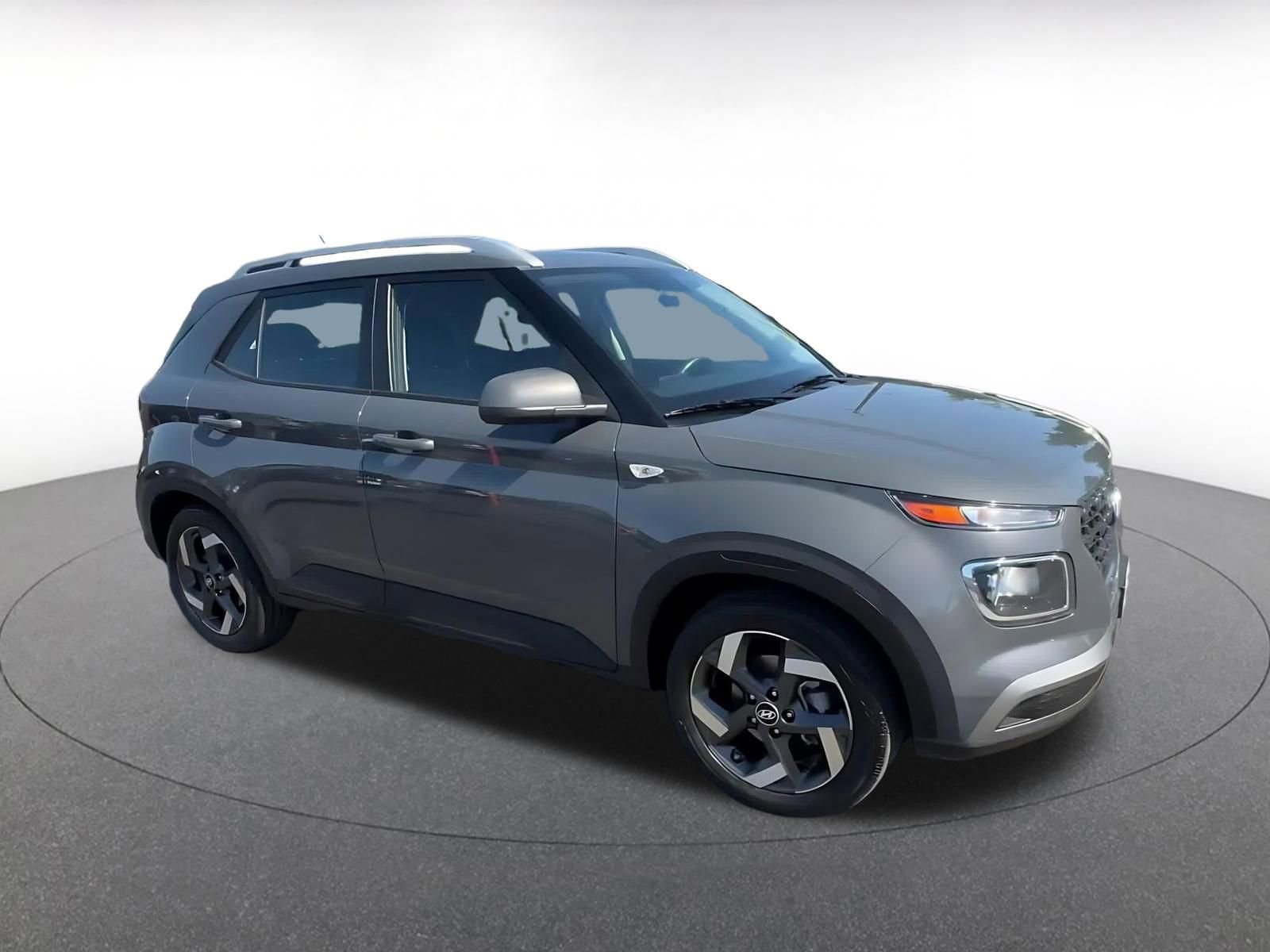 Thumbnail: 2025 Hyundai Venue - 2