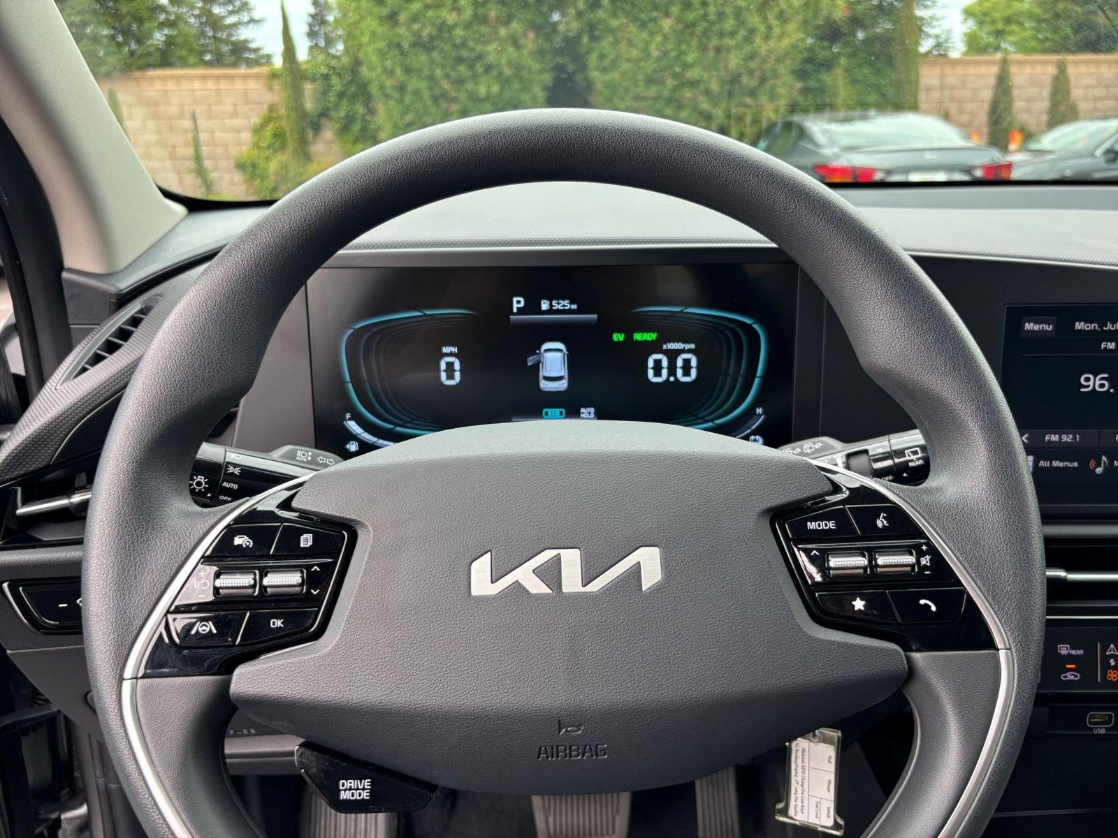 Thumbnail: 2026 Kia Niro - 25