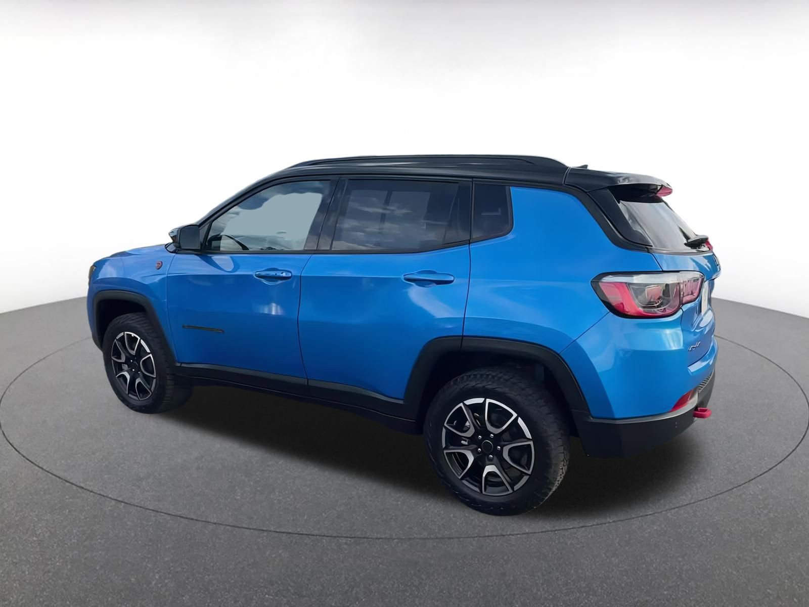 Thumbnail: 2025 Jeep Compass - 10