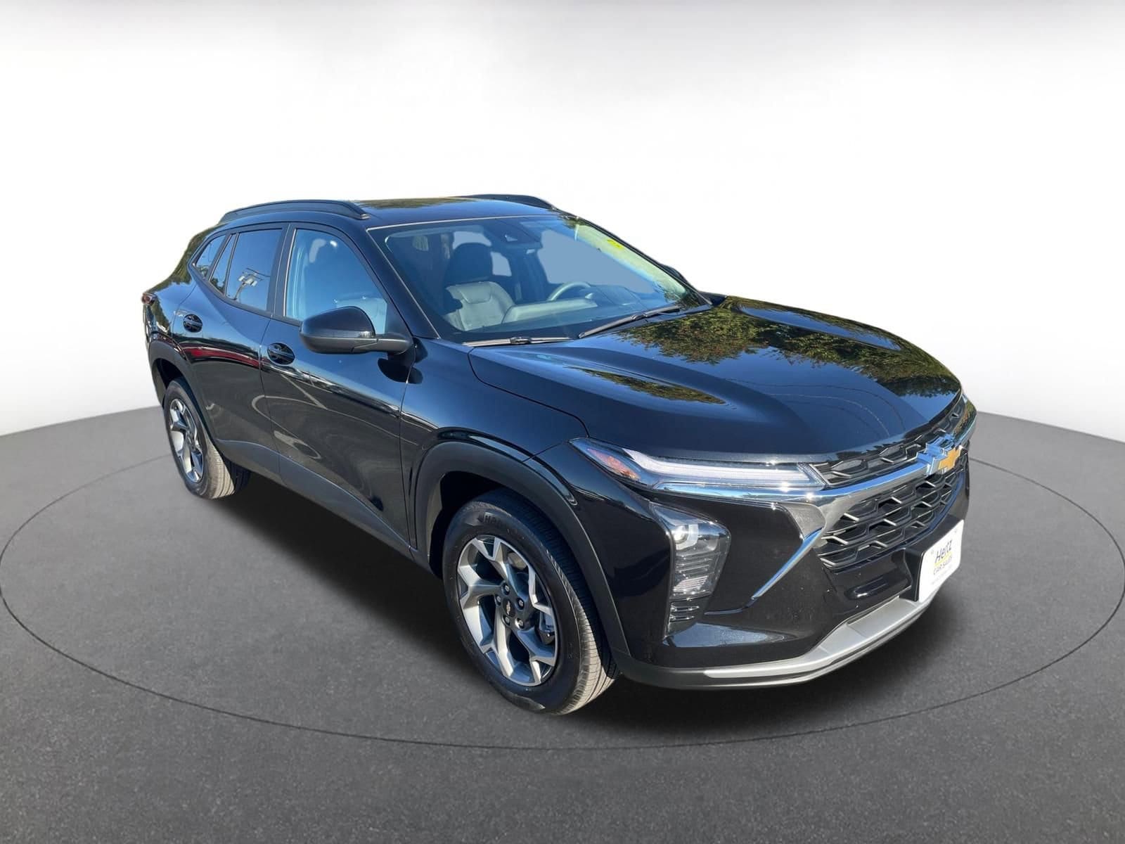 Thumbnail: 2025 Chevrolet Trax - 1