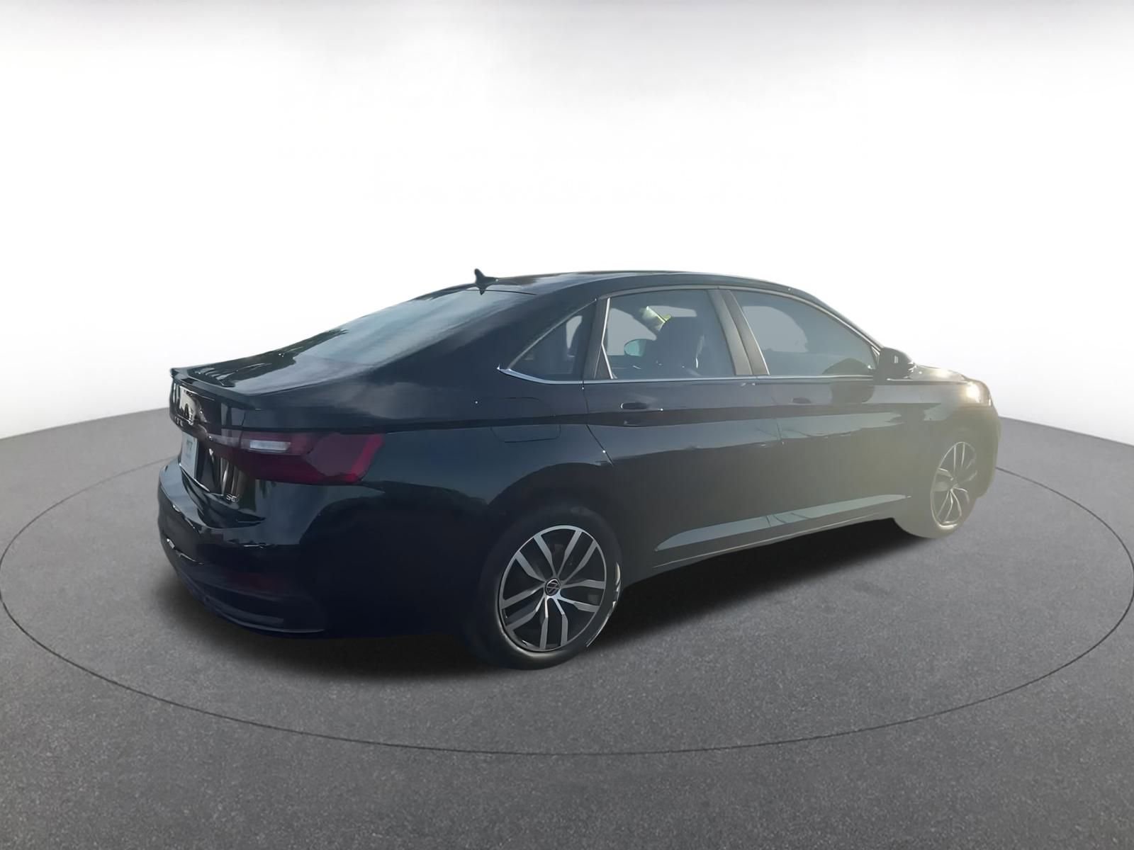 Thumbnail: 2025 Volkswagen Jetta - 14