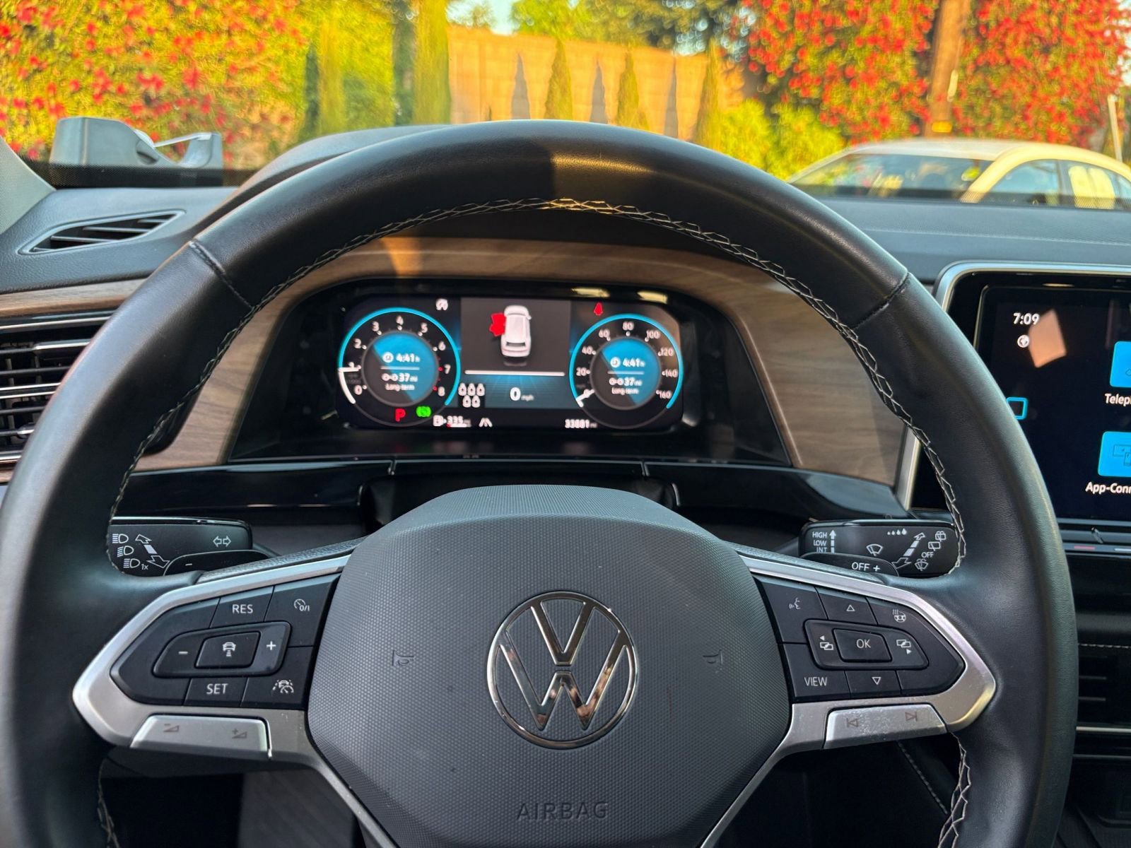 Thumbnail: 2025 Volkswagen Atlas - 31