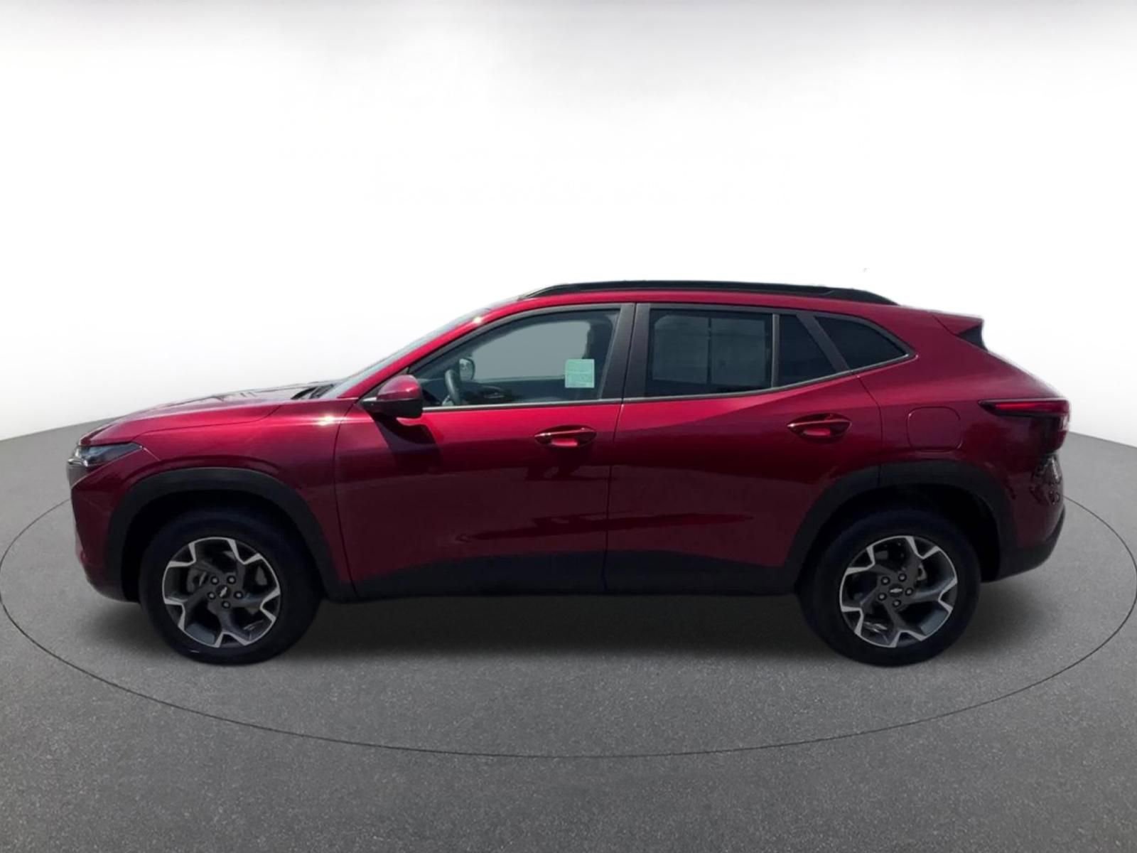 Thumbnail: 2025 Chevrolet Trax - 9
