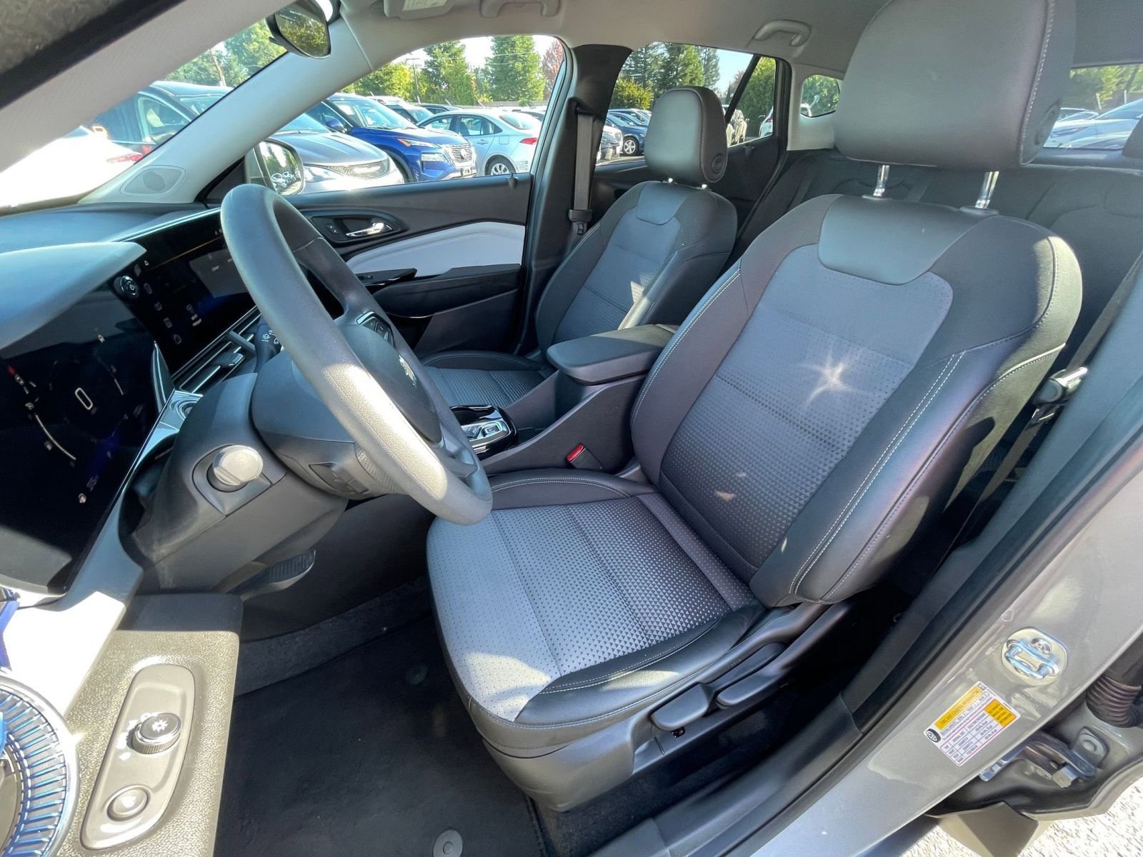 Thumbnail: 2025 Chevrolet Trax - 35