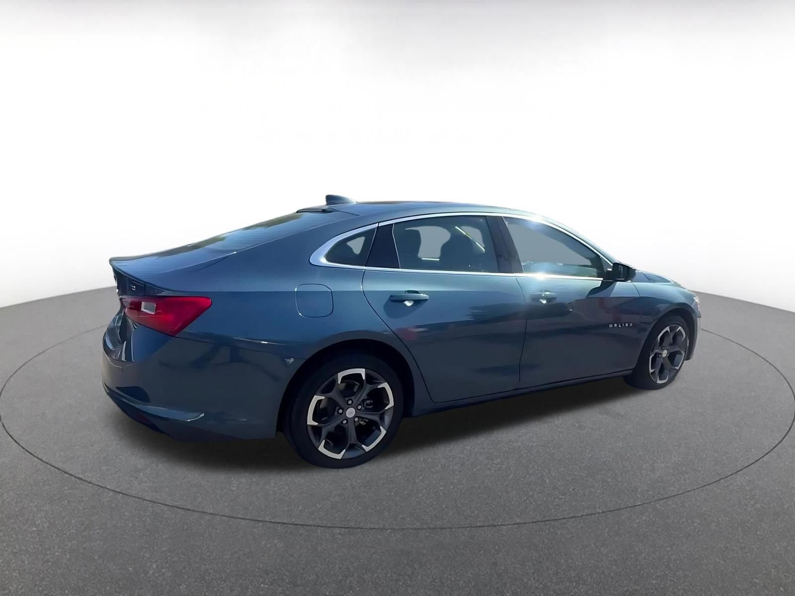 Thumbnail: 2024 Chevrolet Malibu - 15