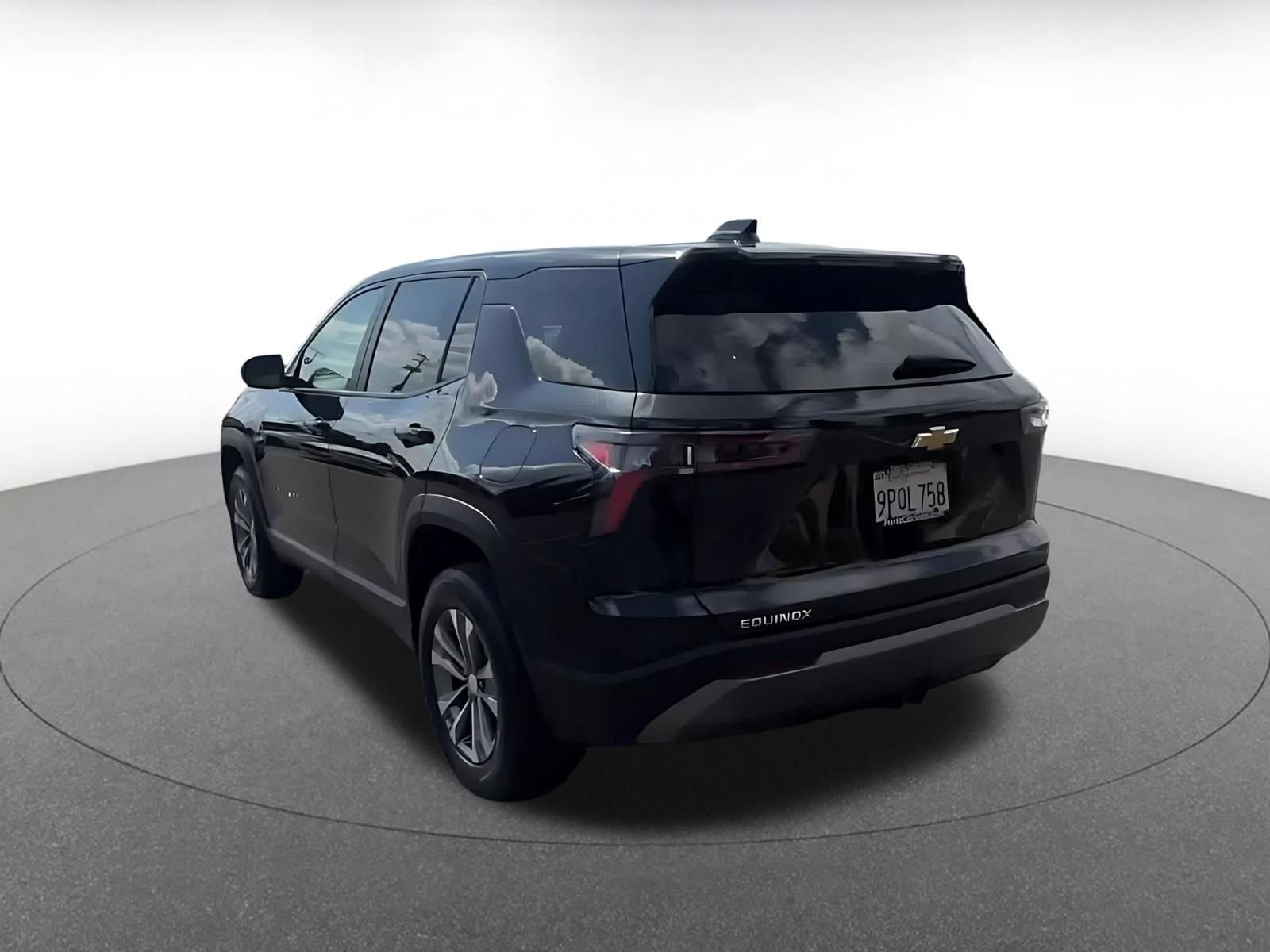 Thumbnail: 2025 Chevrolet Equinox - 10