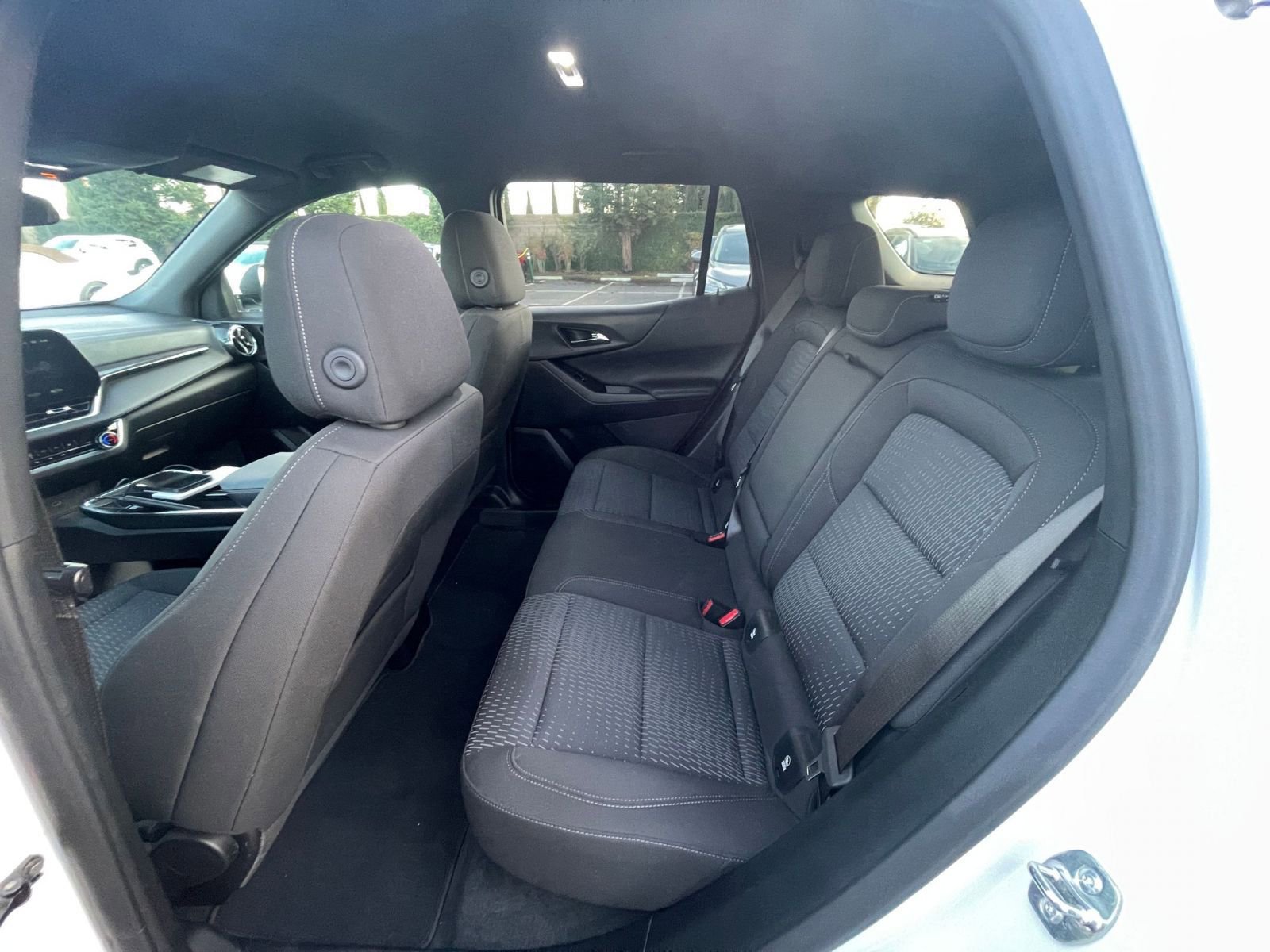 Thumbnail: 2025 Chevrolet Equinox - 25