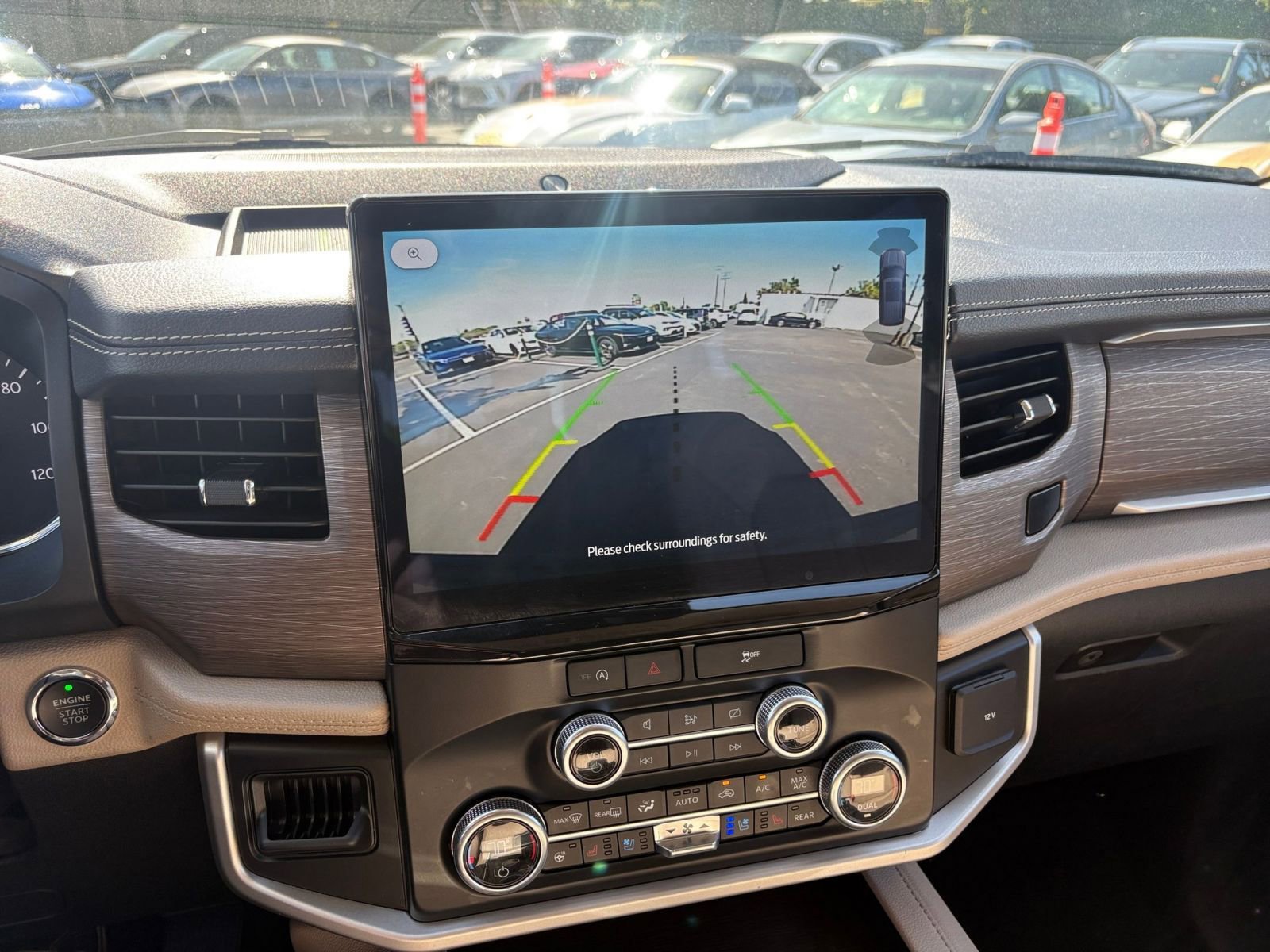 Thumbnail: 2024 Ford Expedition - 27