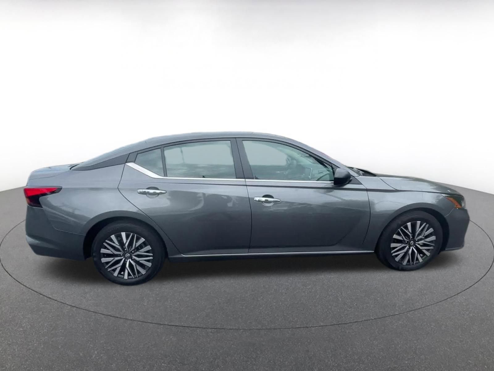 Thumbnail: 2025 Nissan Altima - 16