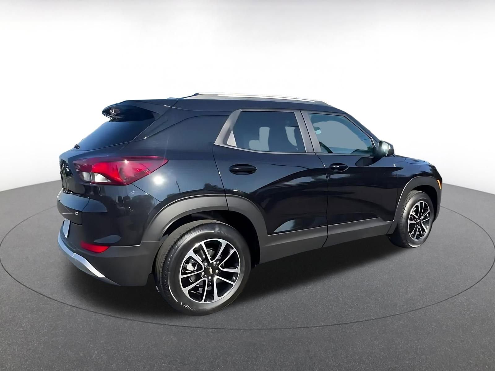 Thumbnail: 2025 Chevrolet TrailBlazer - 14