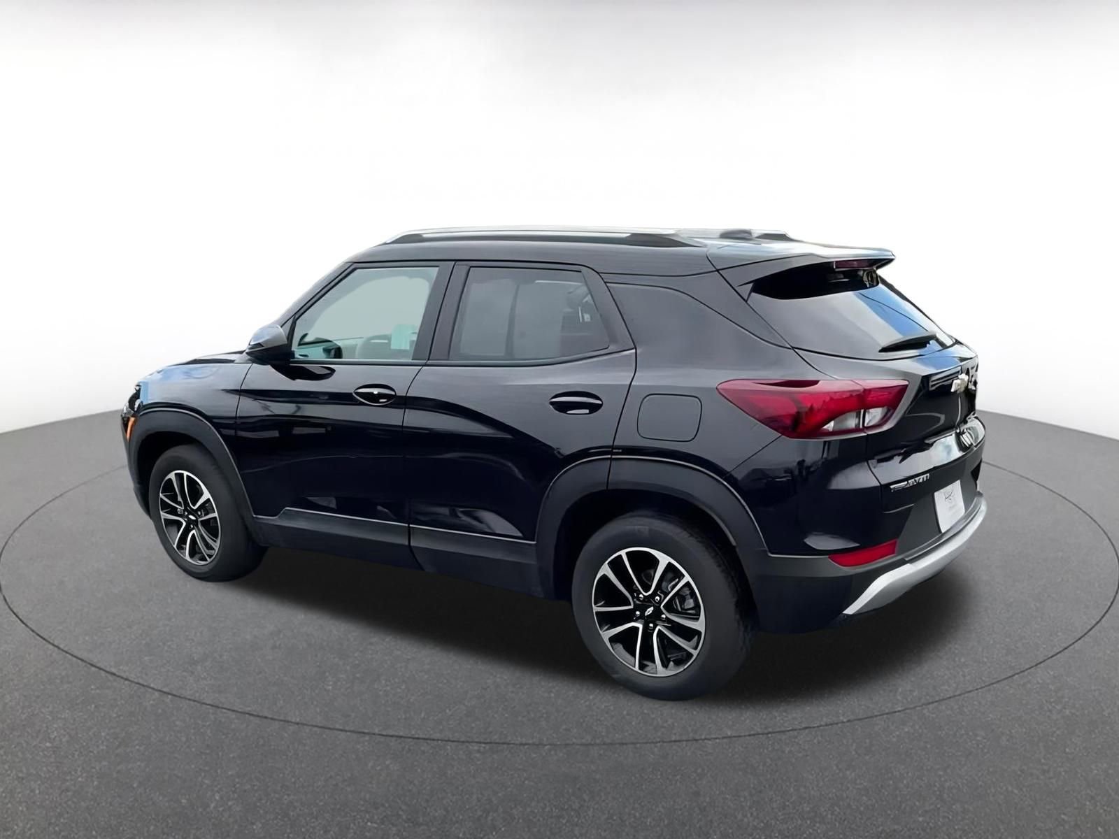 Thumbnail: 2025 Chevrolet TrailBlazer - 10