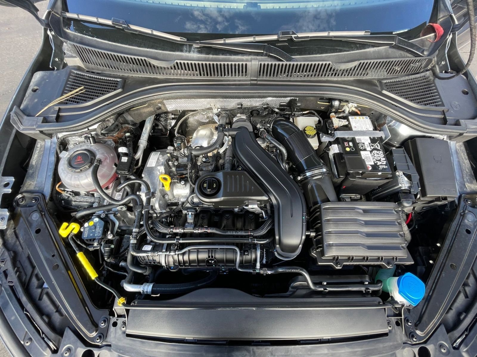 Thumbnail: 2025 Volkswagen Jetta - 25