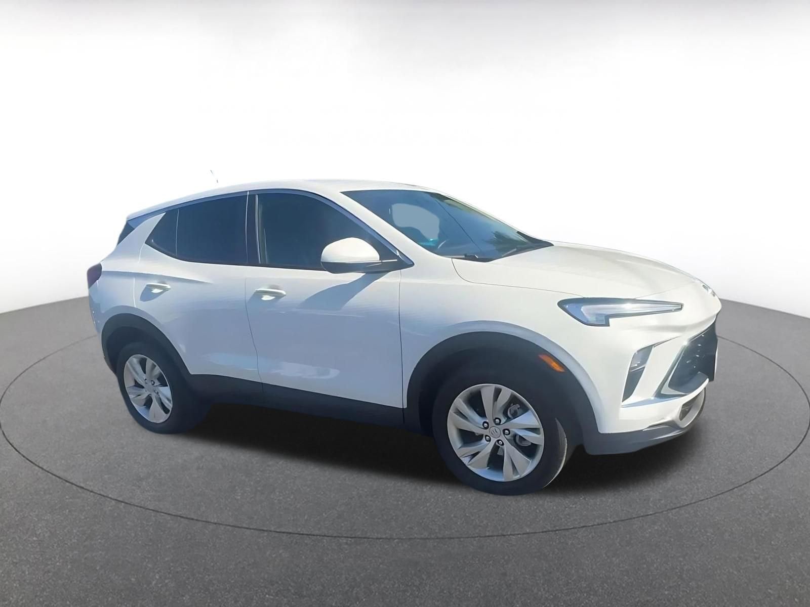 Thumbnail: 2025 Buick Encore GX - 2