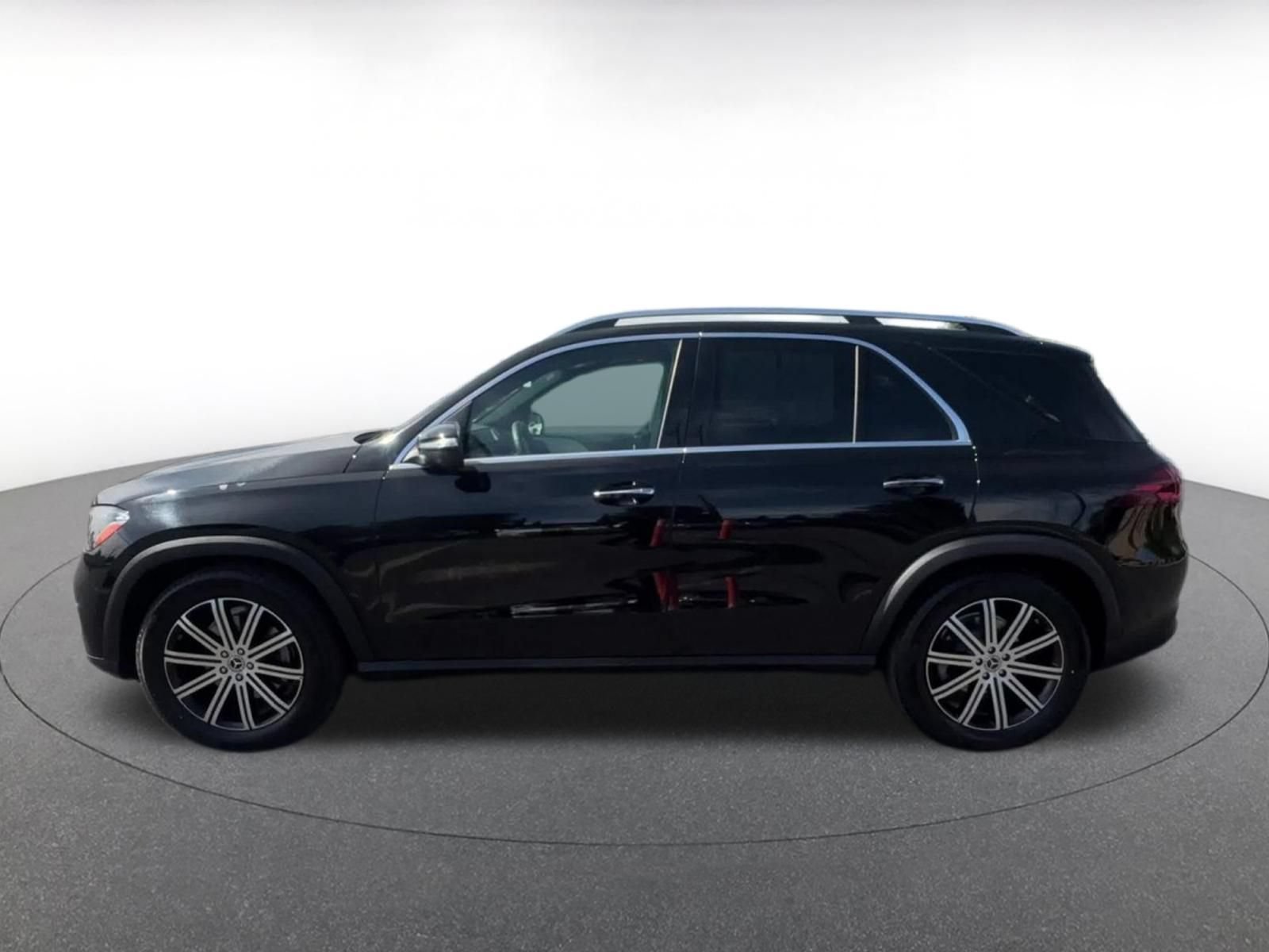 Thumbnail: 2026 Mercedes-Benz GLE - 9