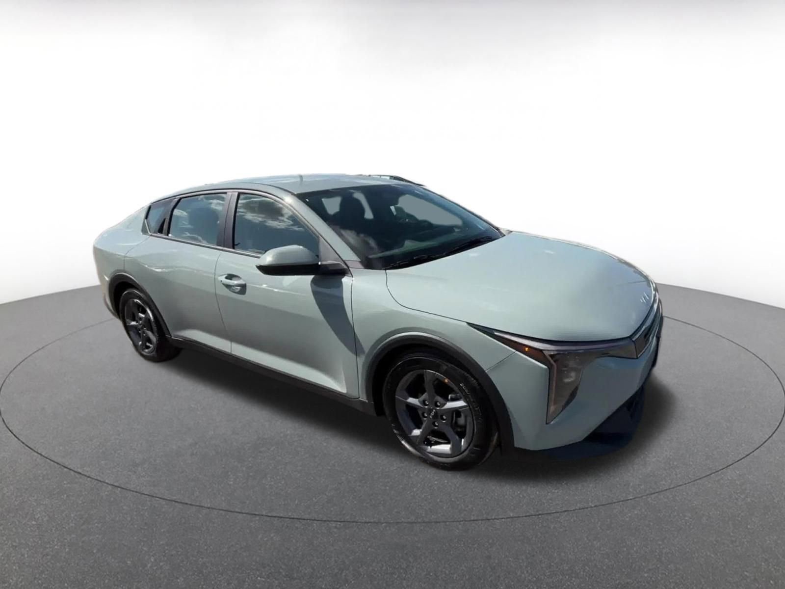 Thumbnail: 2025 Kia K4 - 2