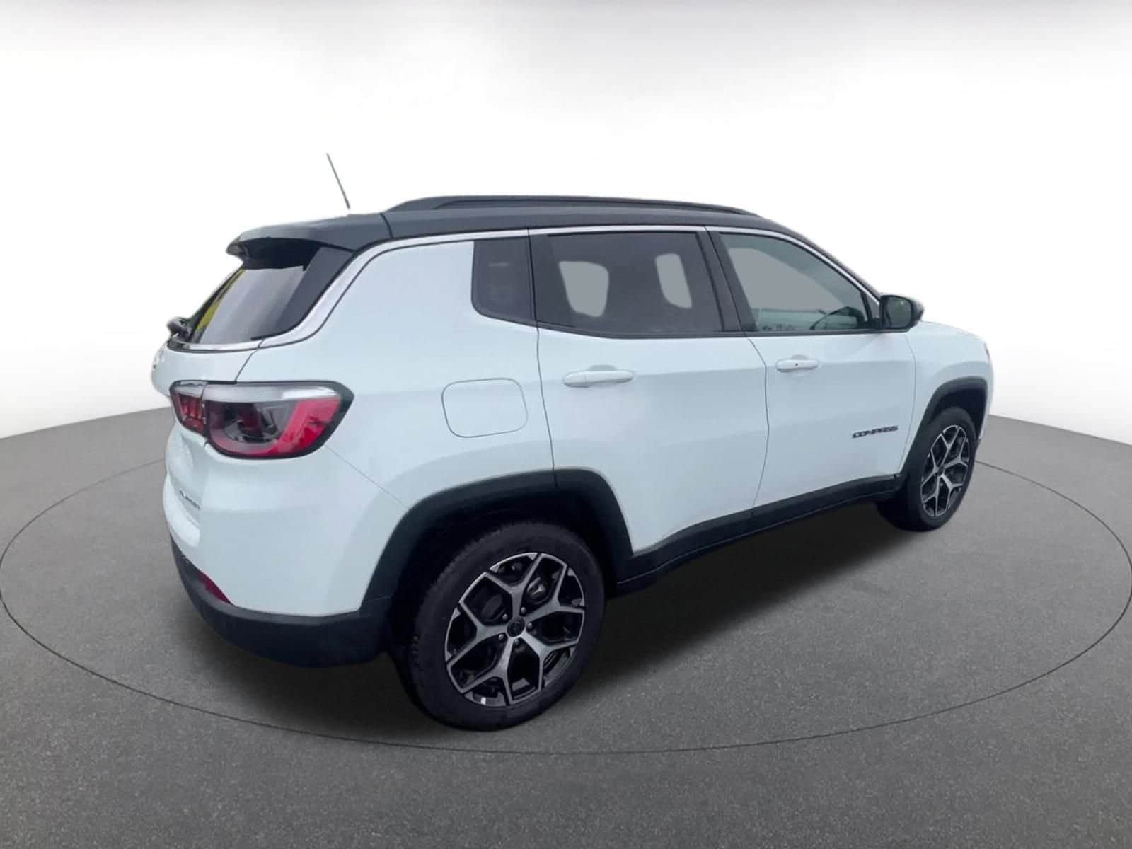 Thumbnail: 2025 Jeep Compass - 15