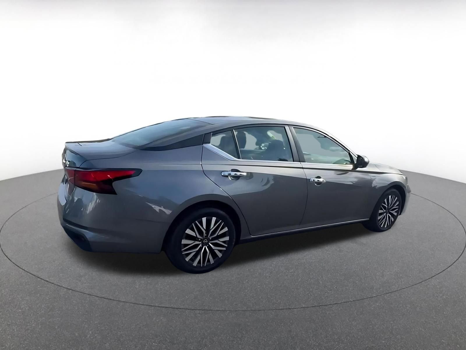 Thumbnail: 2025 Nissan Altima - 15